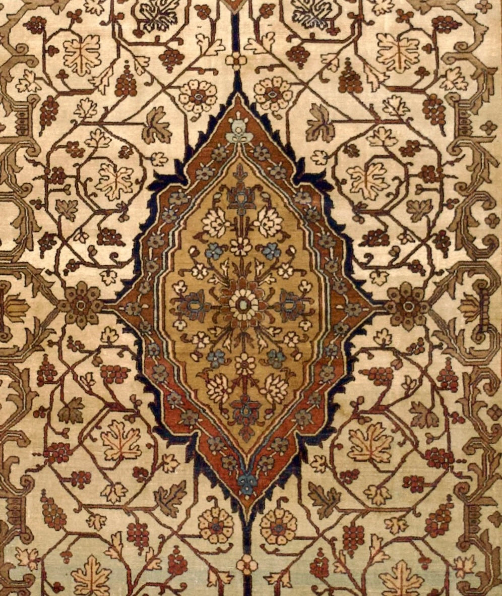 Extremely Fine Antique Silk  Serapi Rug 4'7" x 6' 5"