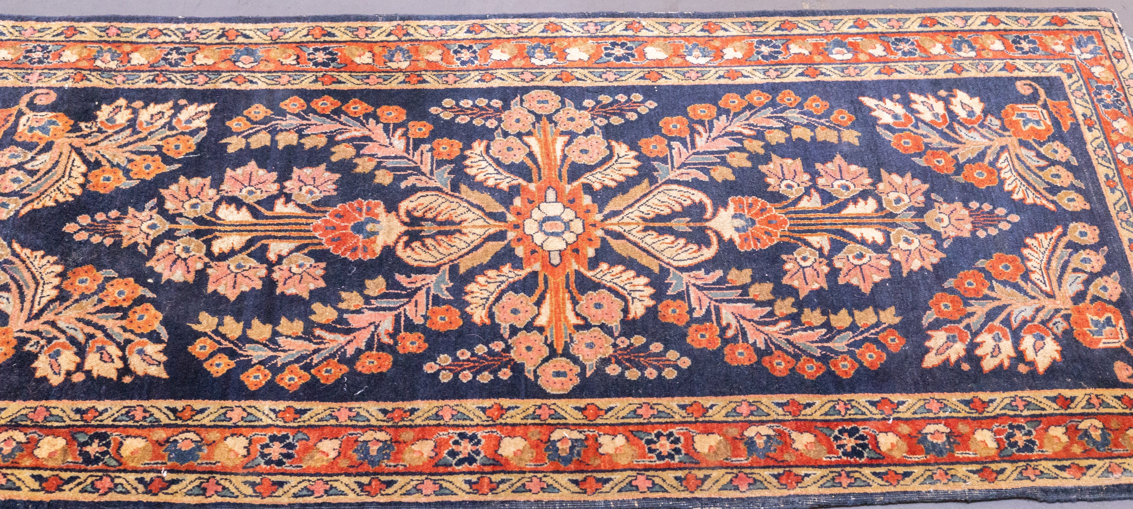 Fine Antique Mohajeran Sarouk Rug 2'7'' x 5'4''