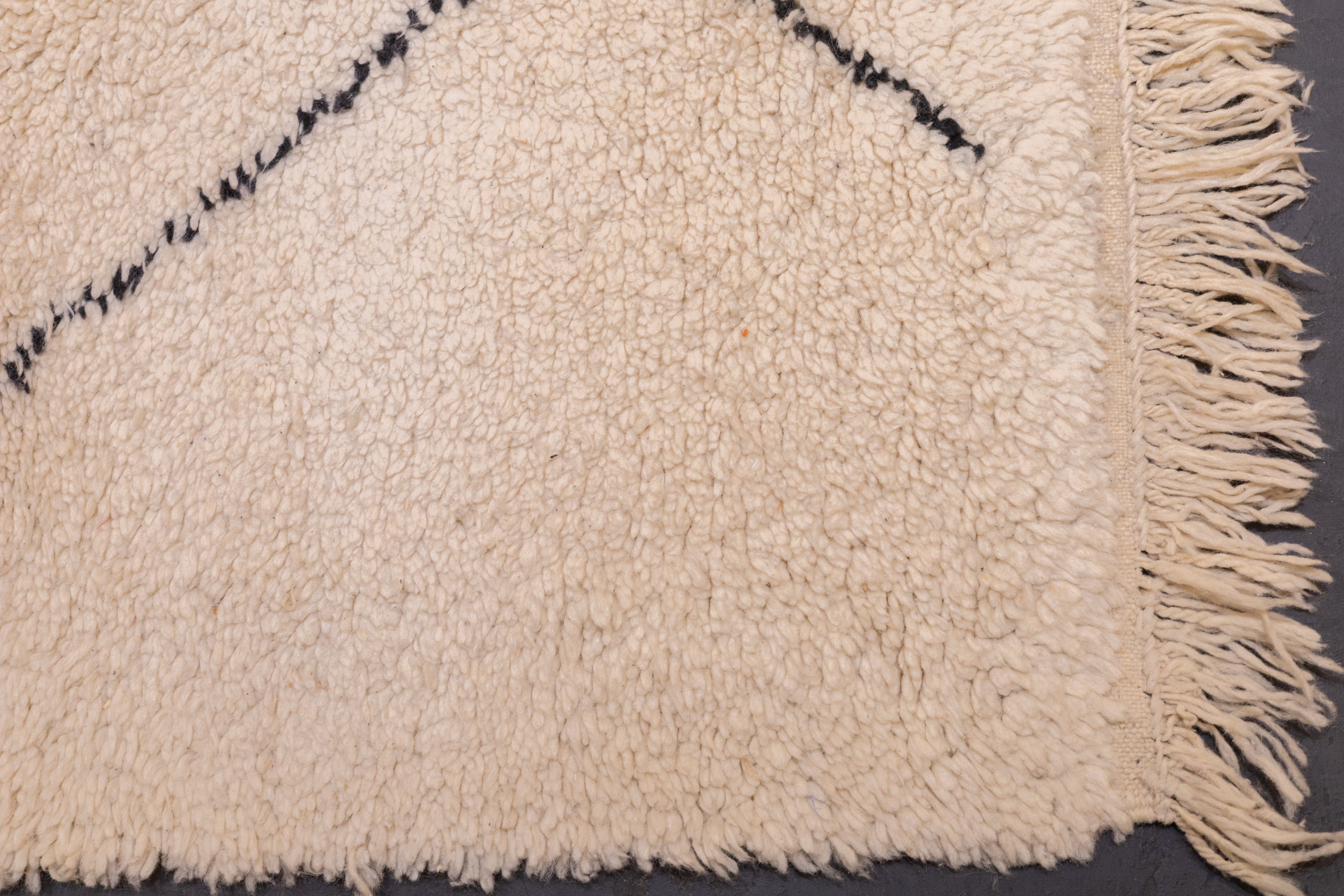 Fine Vintage Moroccan Wool Rug 5'8'' x 8'6''
