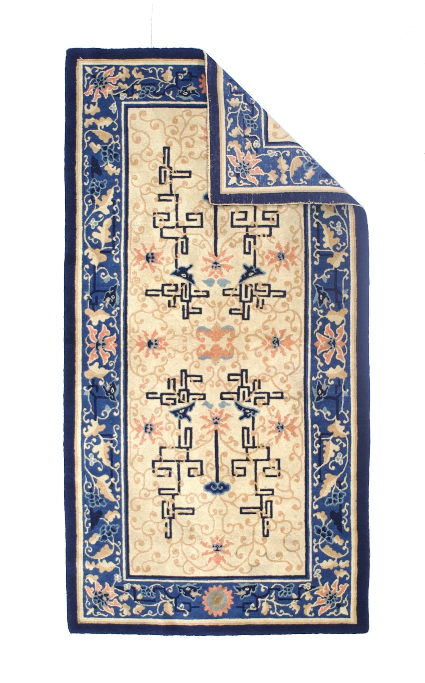 Fine Antique Peking Chinese Rug 3' 0" x 4' 10''