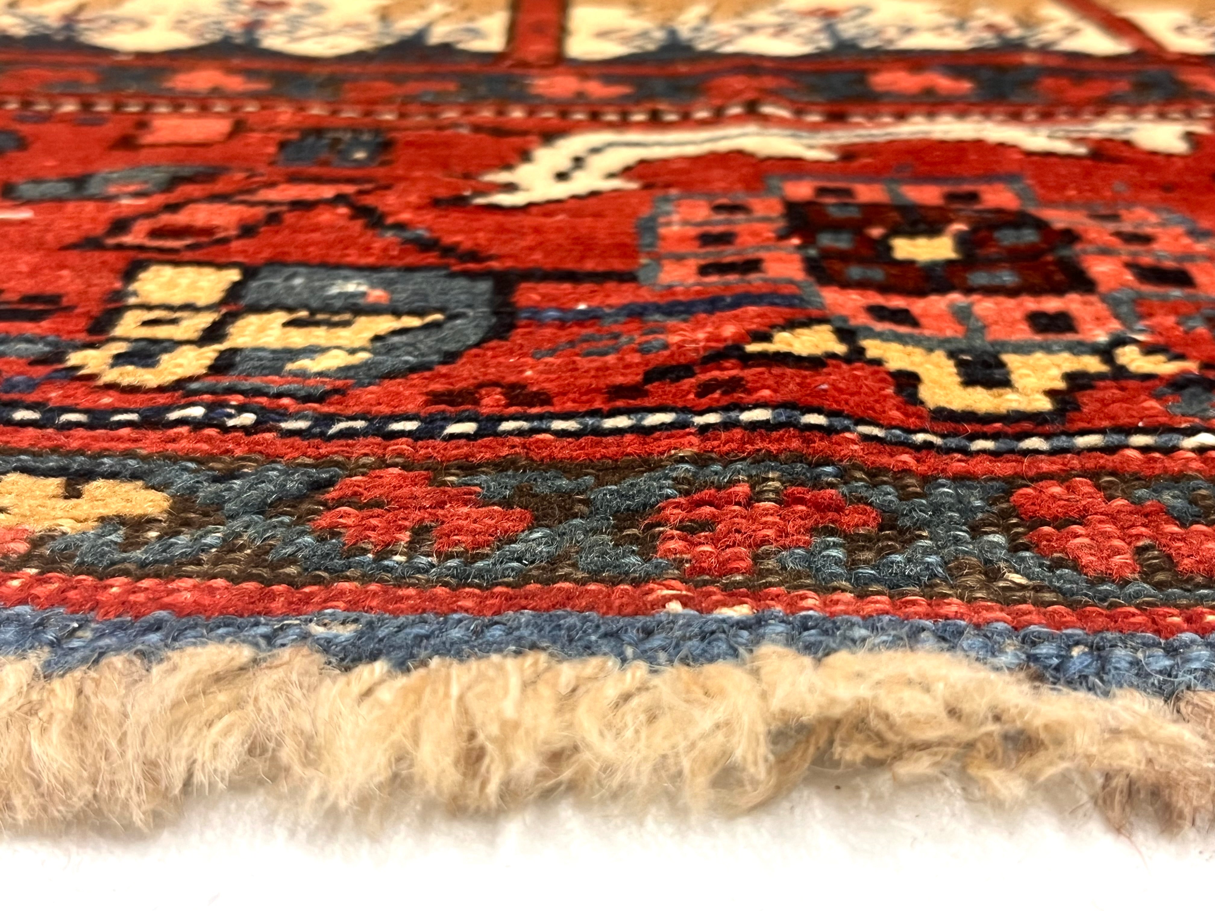Fine Antique Persian Bakhshayesh Rug 5' 9" x 8' 7"