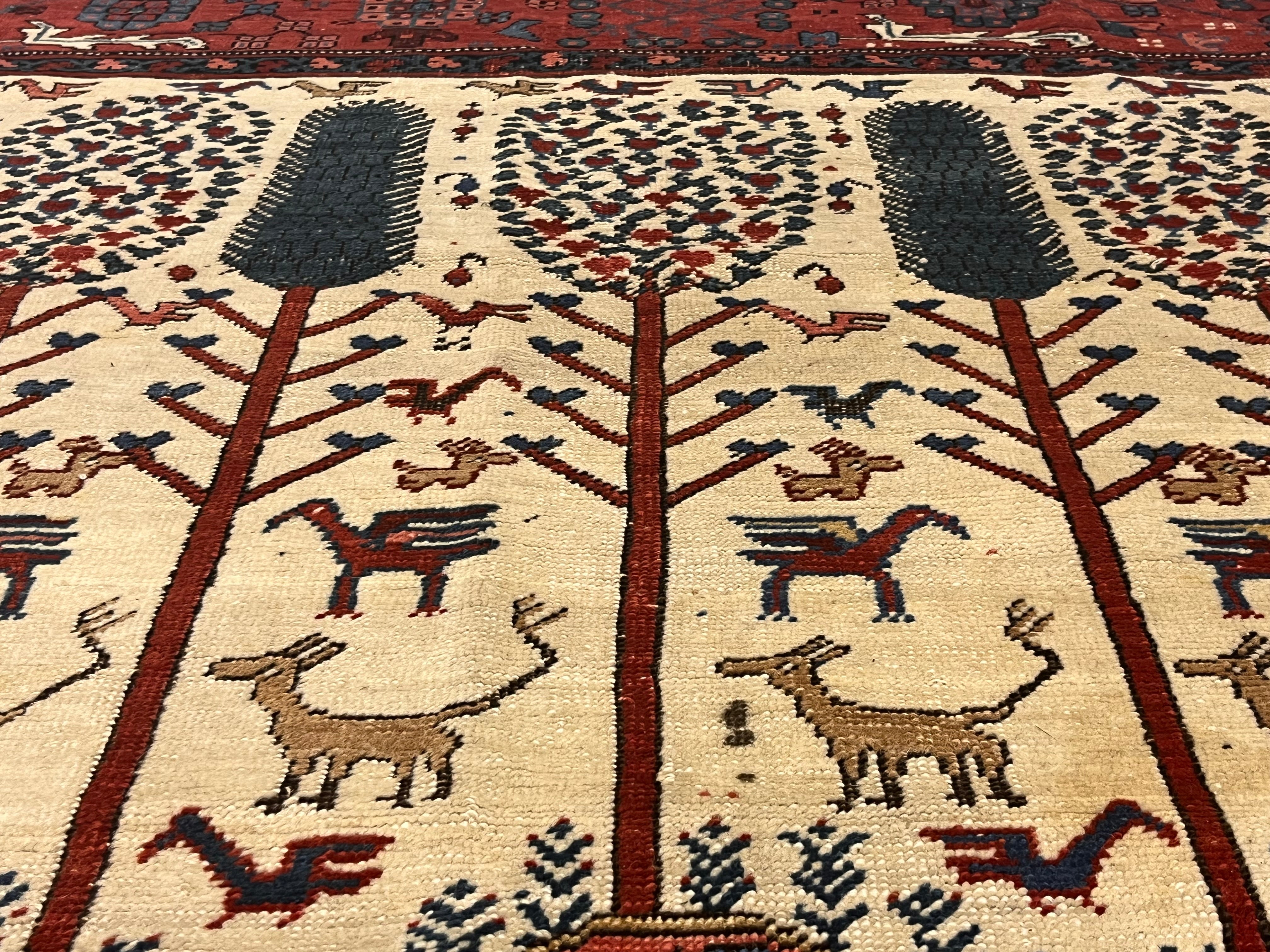 Fine Antique Persian Bakhshayesh Rug 5' 9" x 8' 7"