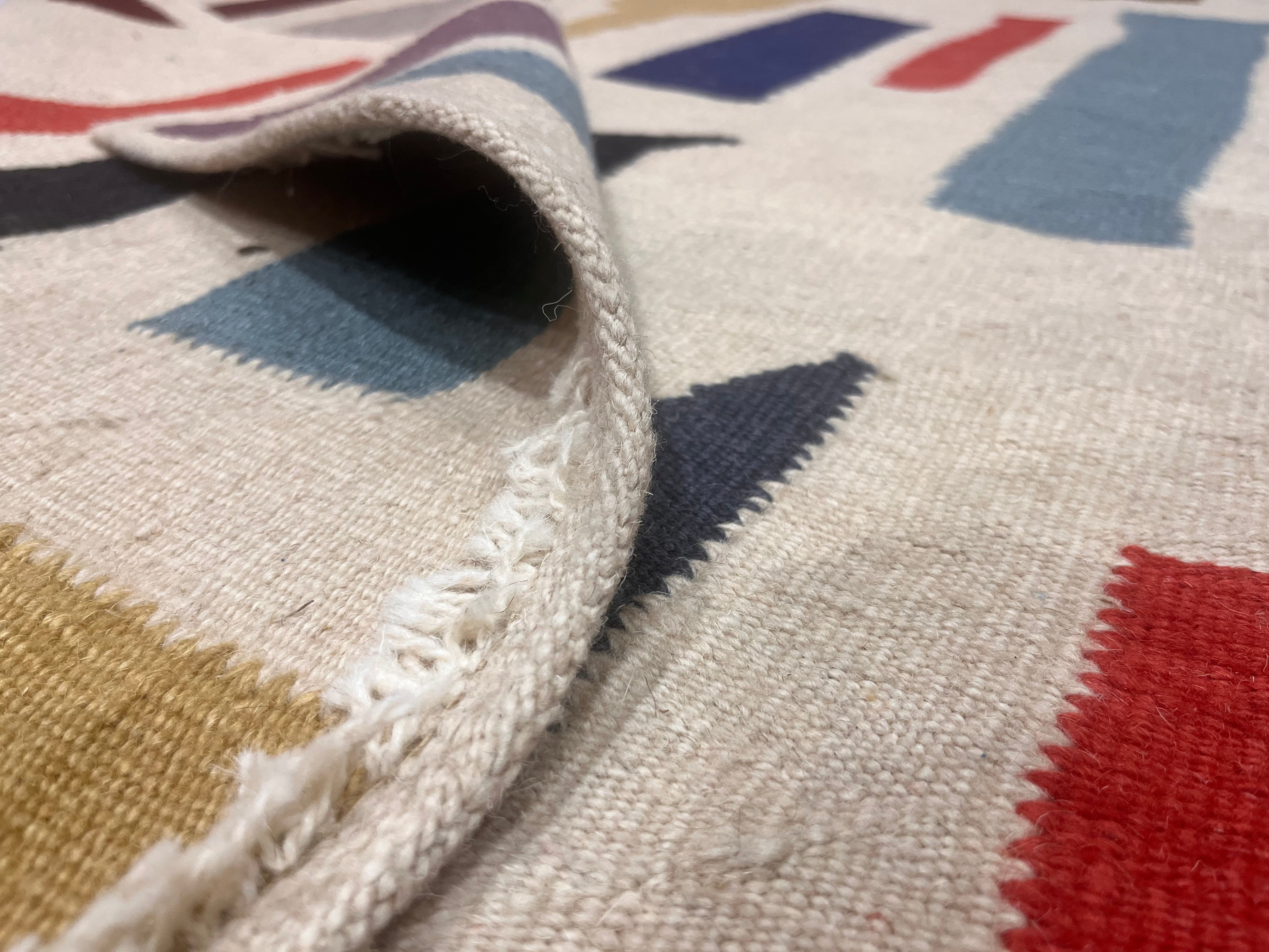 Vintage Scandinavian Kilim Rug 5' 4" x 7' 2''