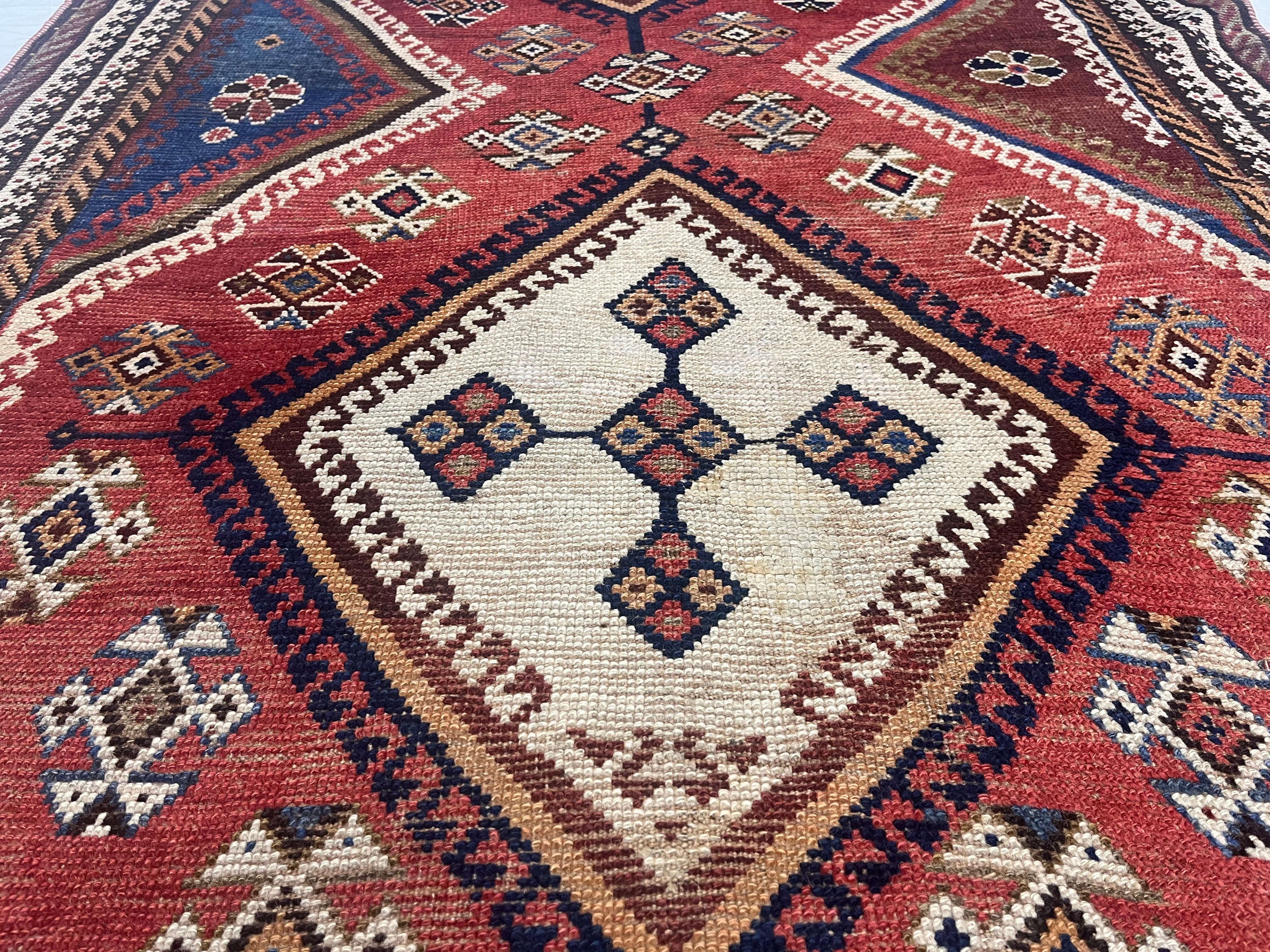 Fine Antique Persian Qashqai Rug 4' 3" x 7' 3"