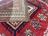 Fine Antique Persian Qashqai Rug 4' 3" x 7' 3"