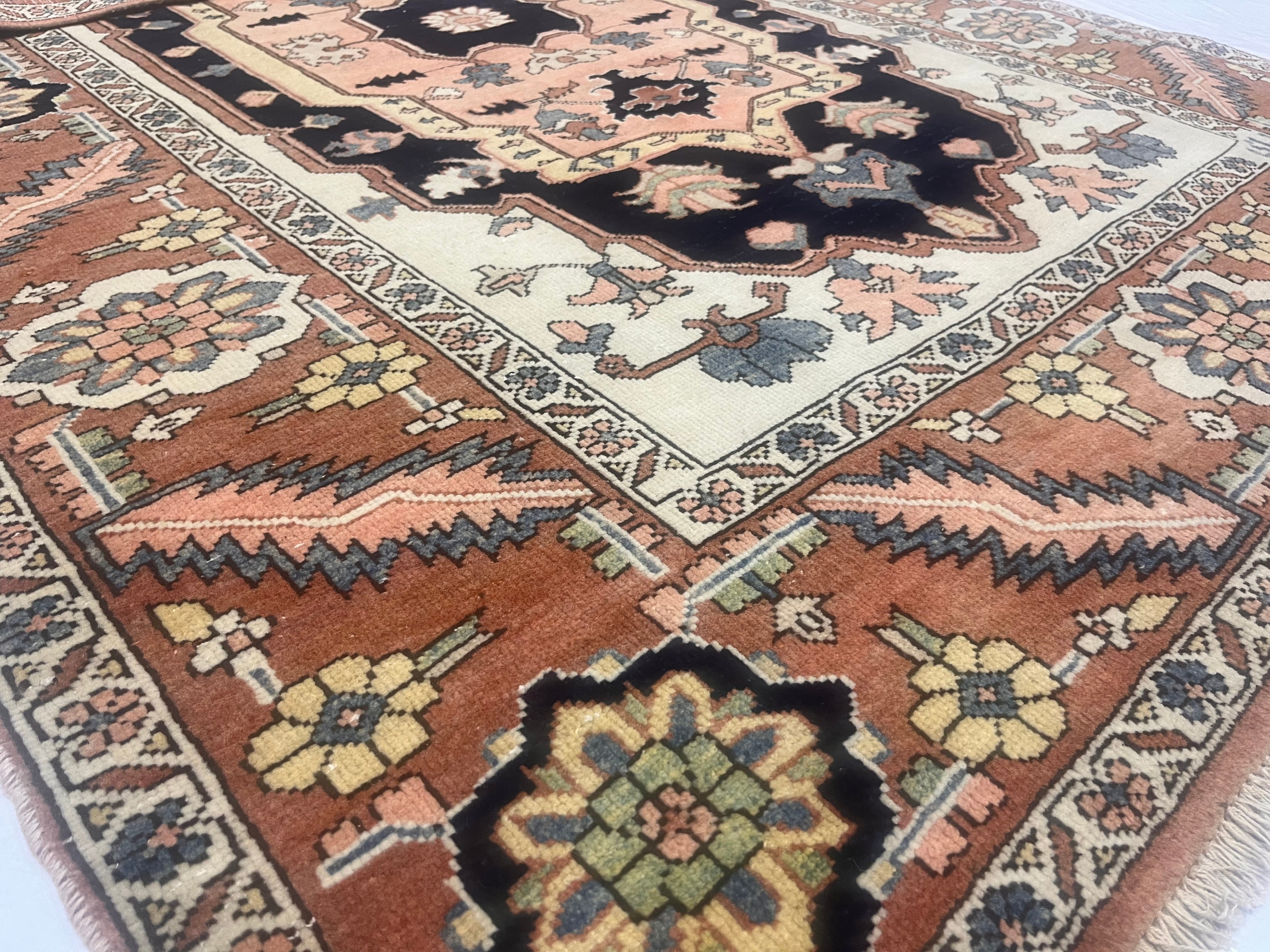Fine Vintage Persian Heriz Serapi Rug 4'10" x 7' 6''