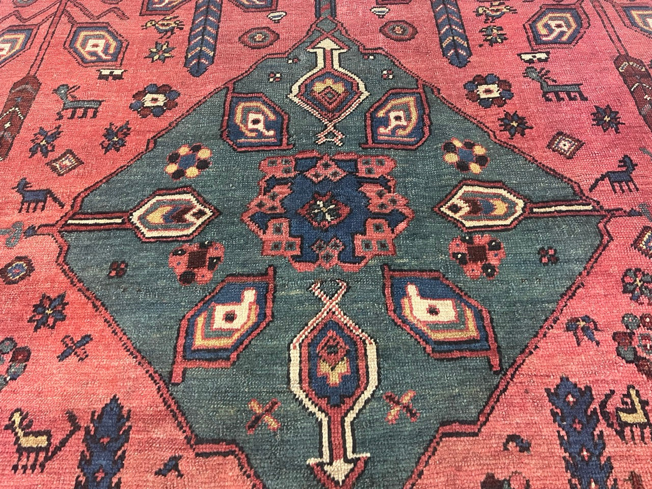 Fine Antique  Bakhshayesh Tribal Wool Rug 5'6" x 7'7"