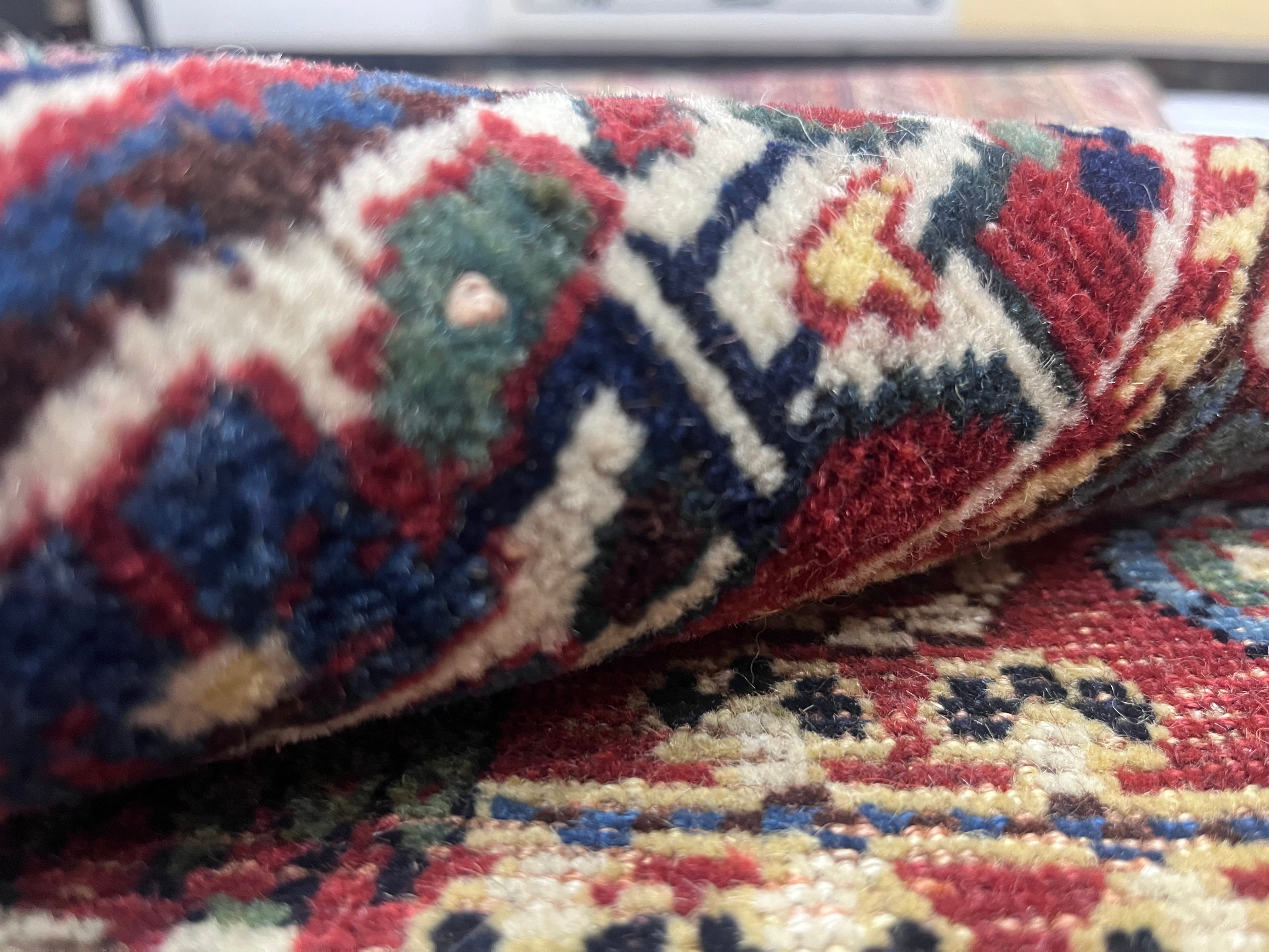 Fine Antique Qashqai Tribal Wool Rug 4'9" x 8' 2''