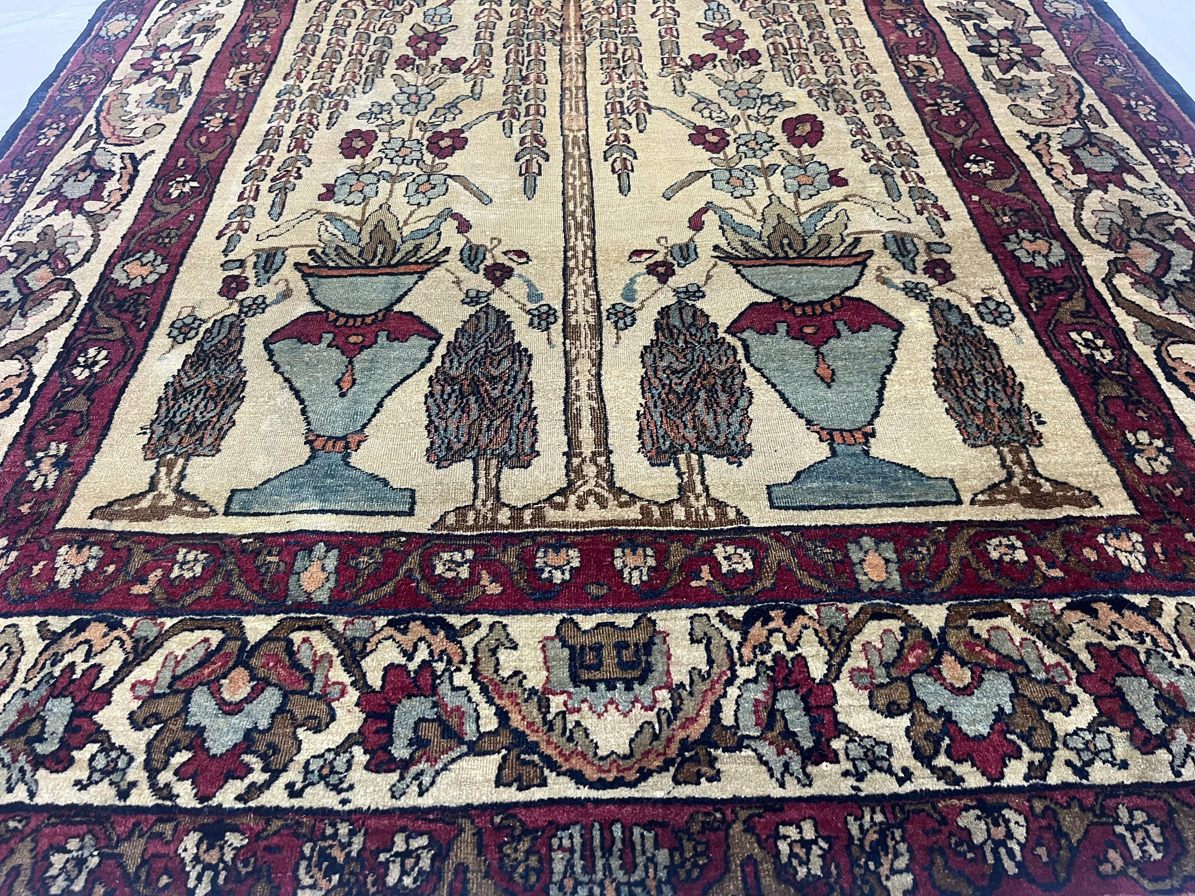 Fine Antique Persian Lavar Kerman Rug 4'1" x 6' 8"