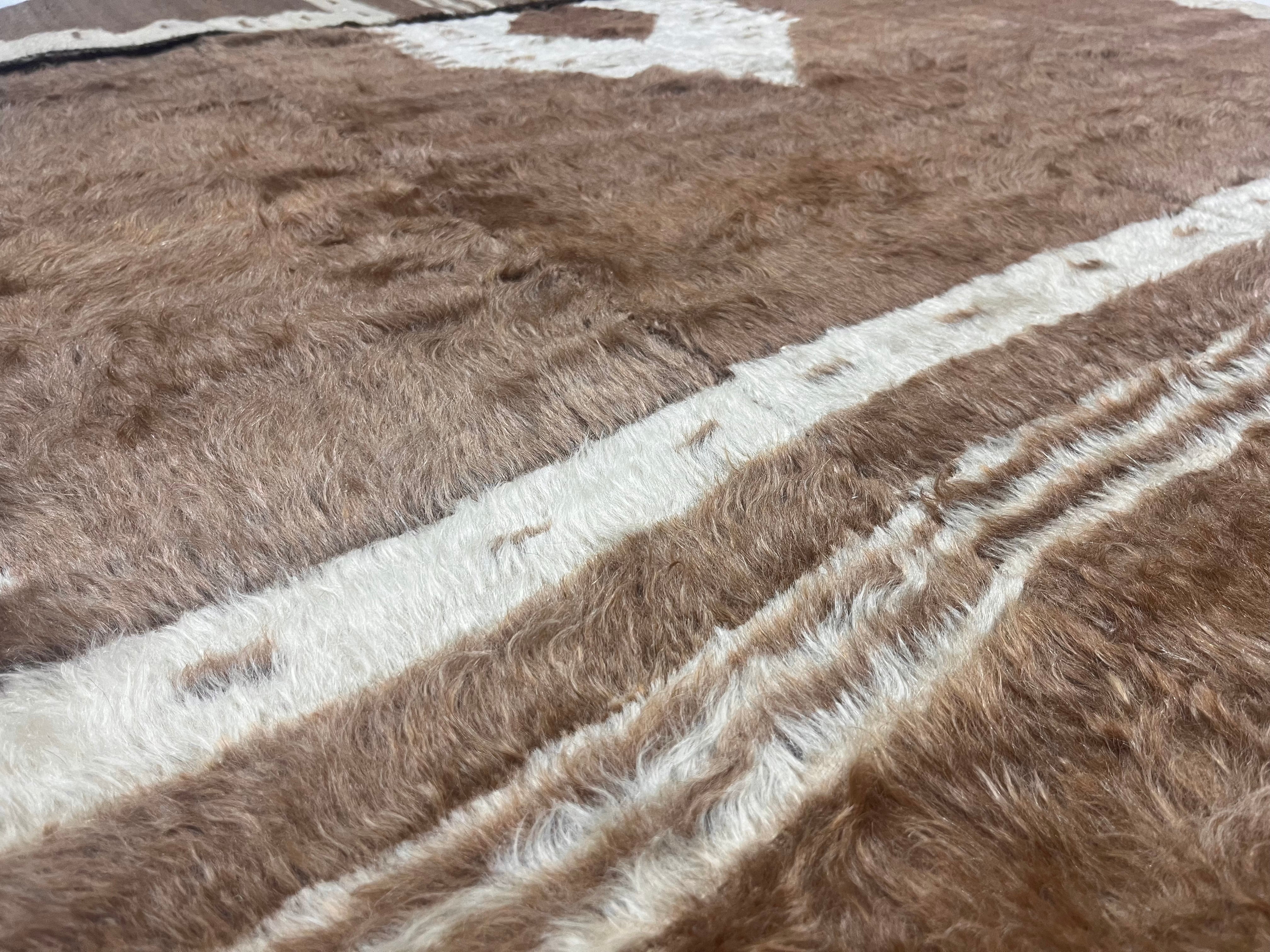 Fine Vintage Moroccan Wool Rug 5'2" x 7' 0"