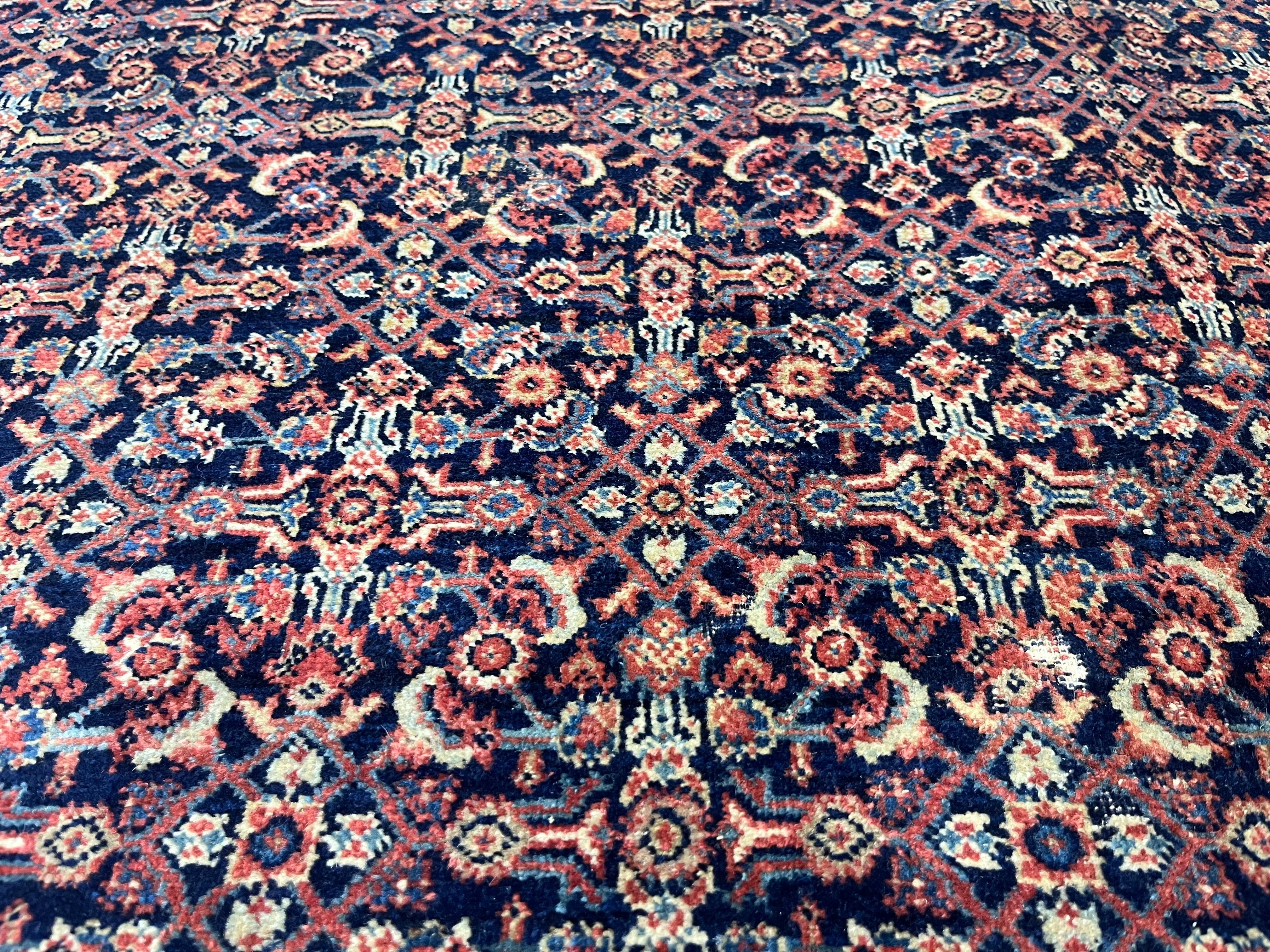 Fine Antique Farahan Rug 4'3" x 6' 2"