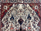 Fine Antique  Farahan Sarouk Wool Rug 4'5" x 6' 8''