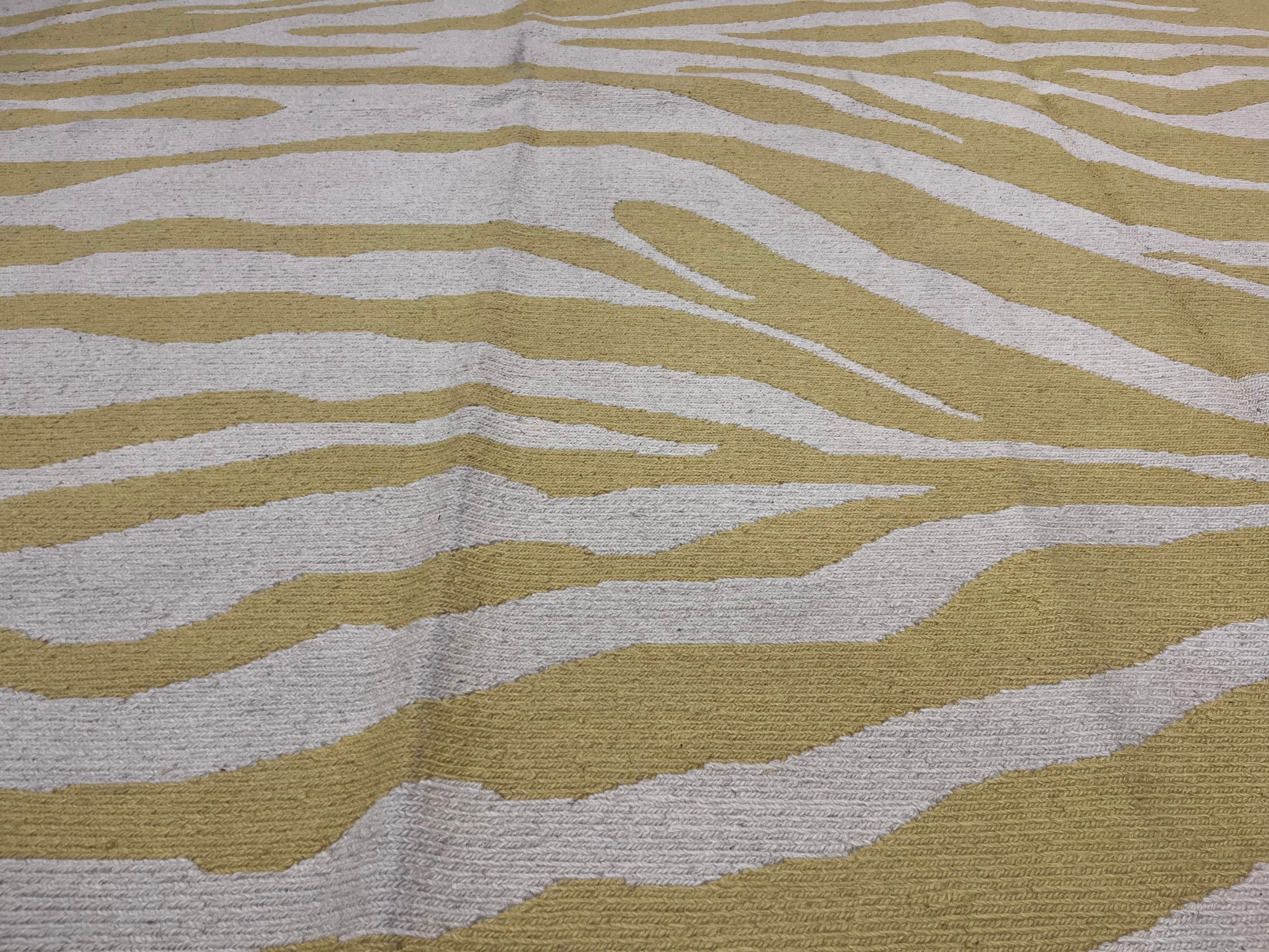 Sumak Rug 10'0" x 14'0"