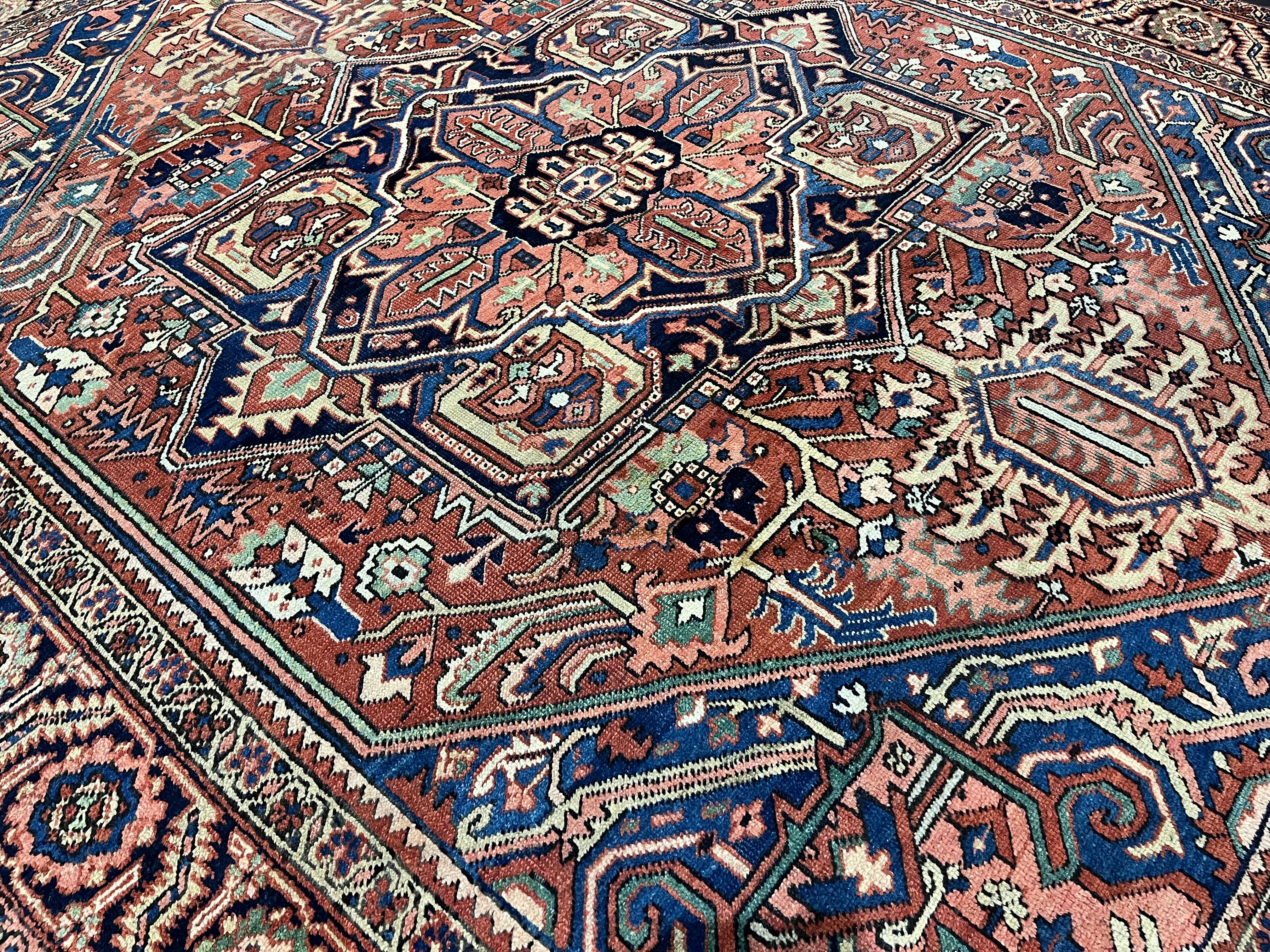 Fine Antique  Heriz Wool Rug 9' 7'' x 11' 3''