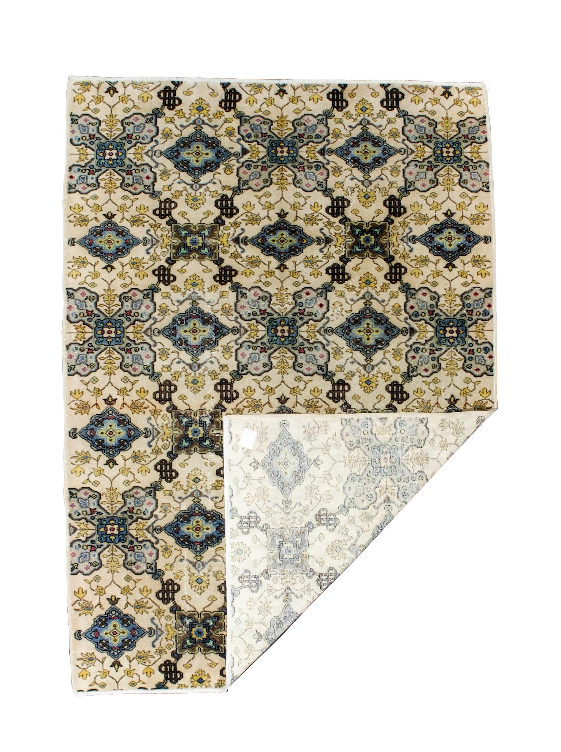 Fine Vintage  Tabriz Rug 6'6" x 9' 3''