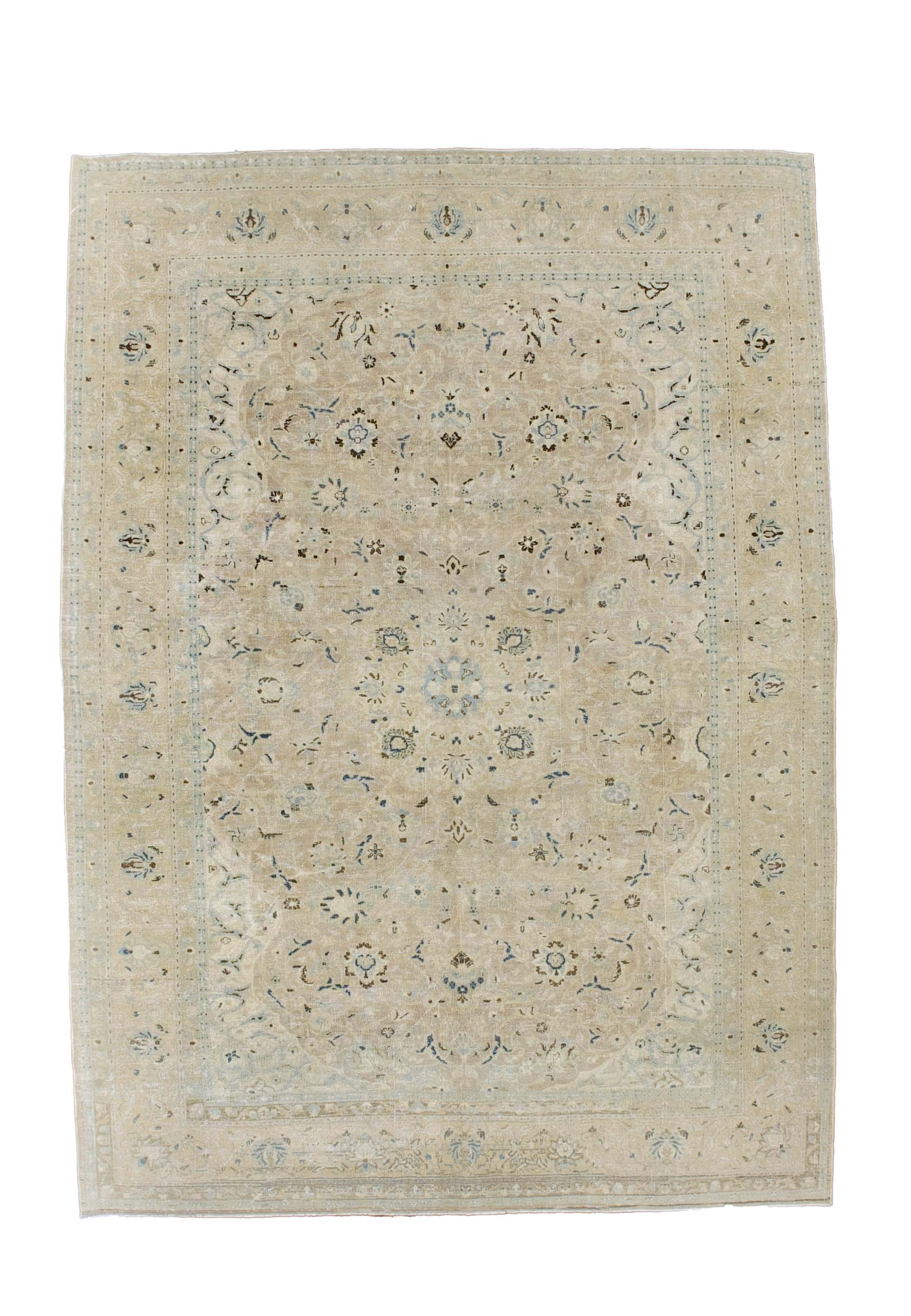 Fine Antique Tabriz Rug 7' 6'' x 10' 4''