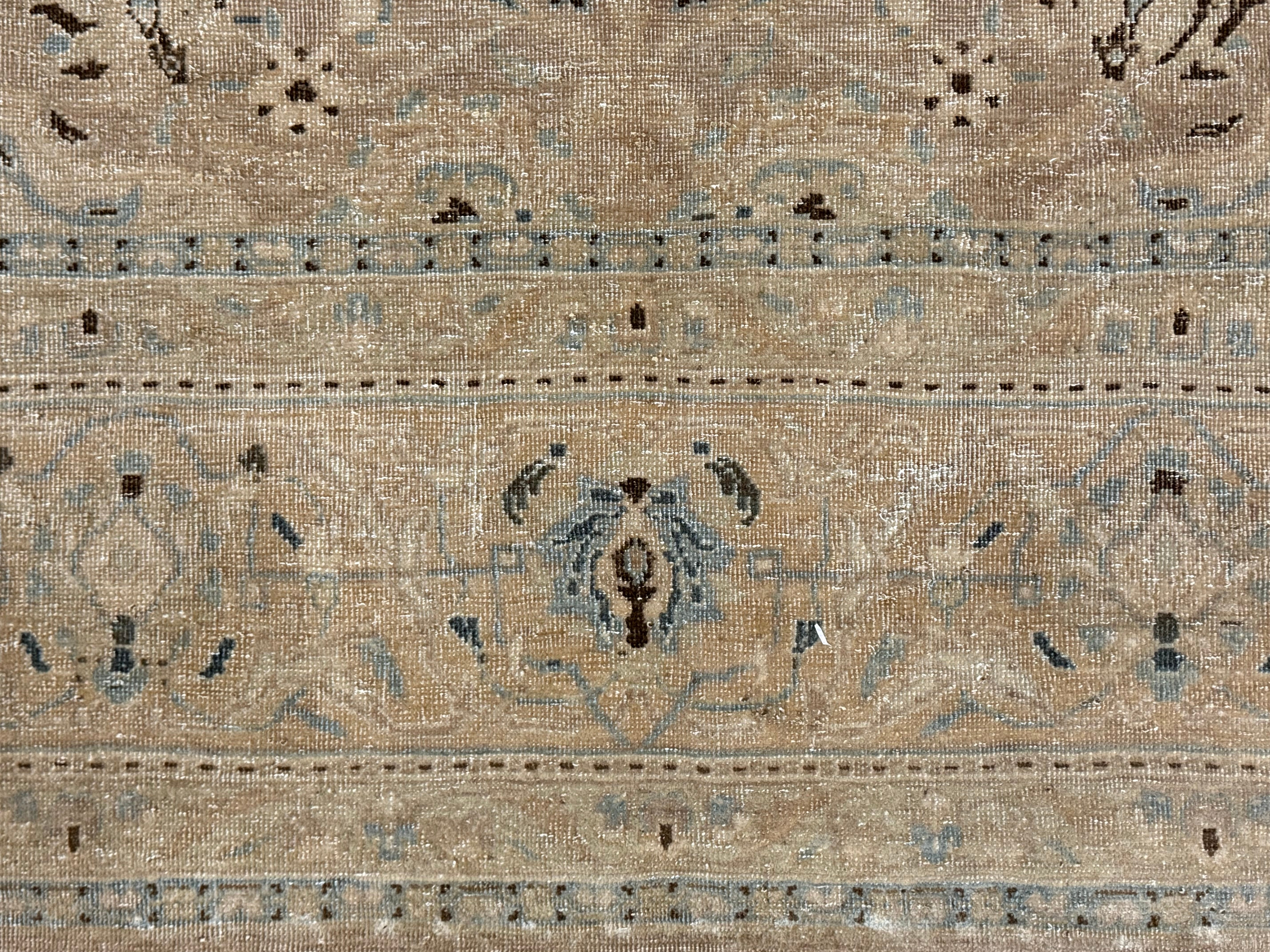 Fine Antique Tabriz Rug 7' 6'' x 10' 4''