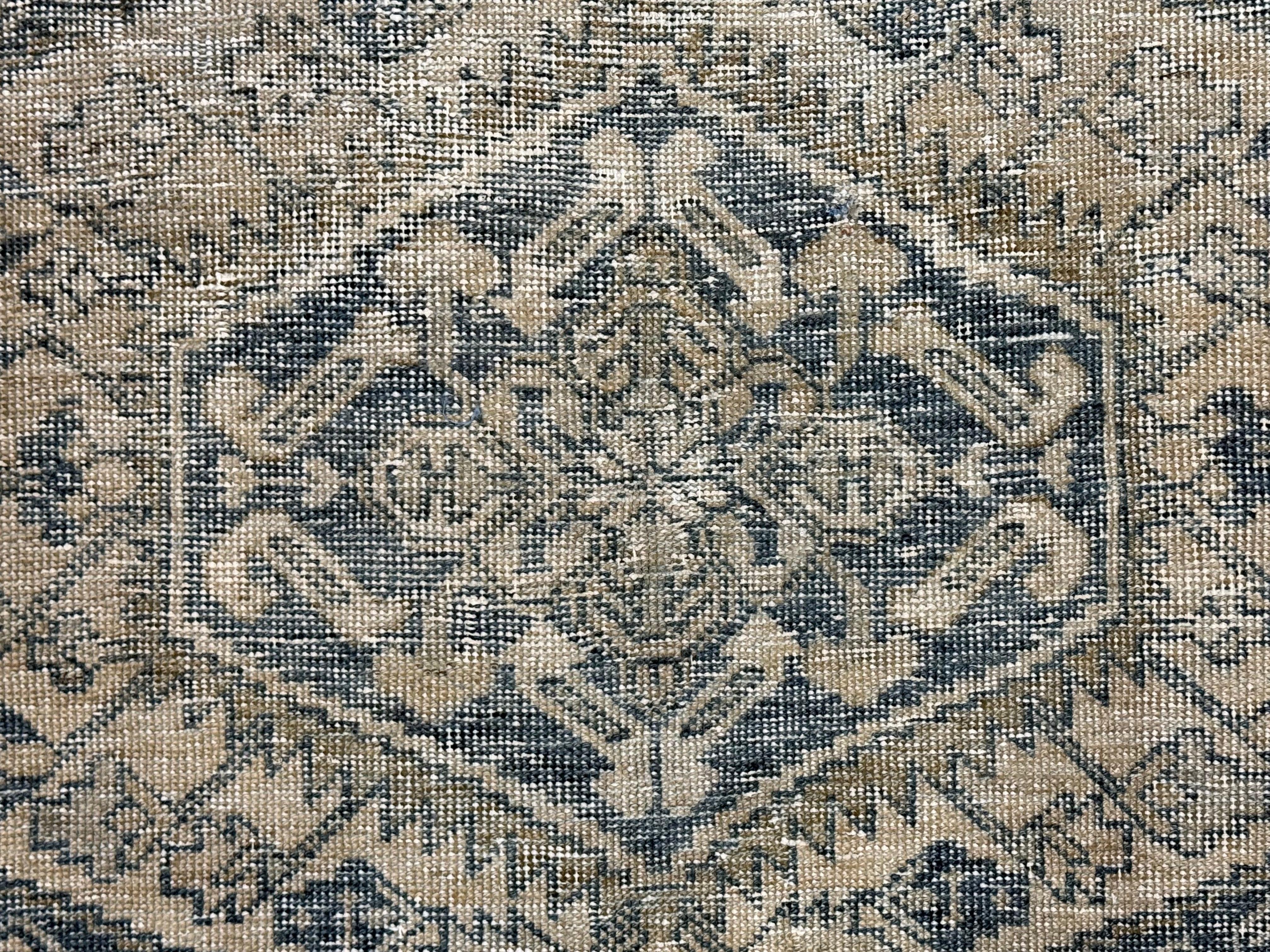 Fine Vintage  Malayer Rug 5'3" x 6' 7"