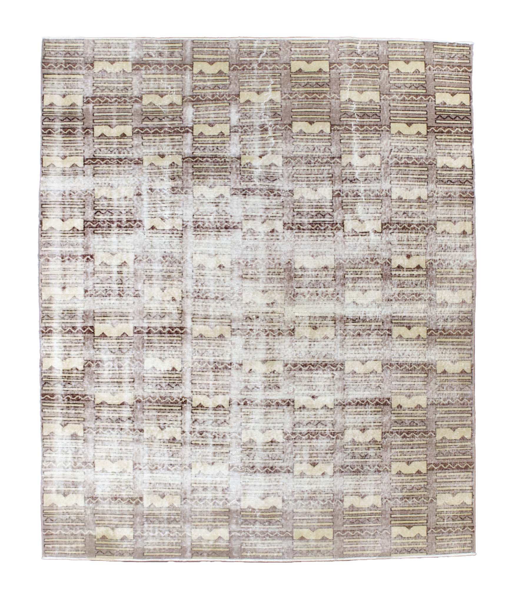 Fine Vintage Art Deco Rug 6'7" x 7' 11''