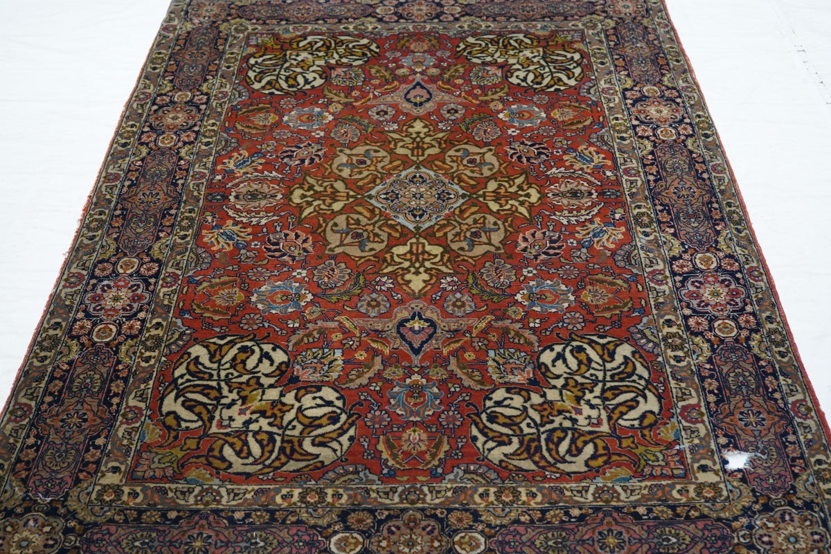 Fine Antique Isfahan Rug 4'6'' x 6'7''