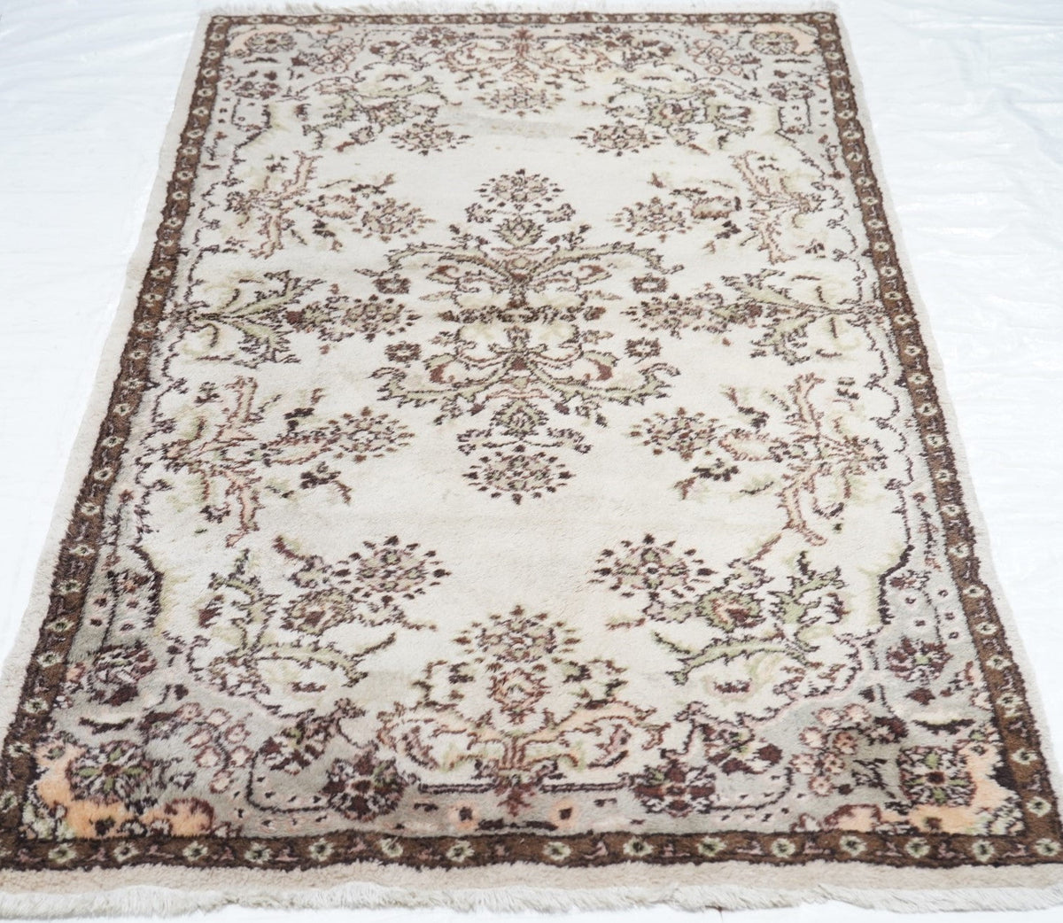 Vintage Turkish Rug 3'10'' x 6'8''