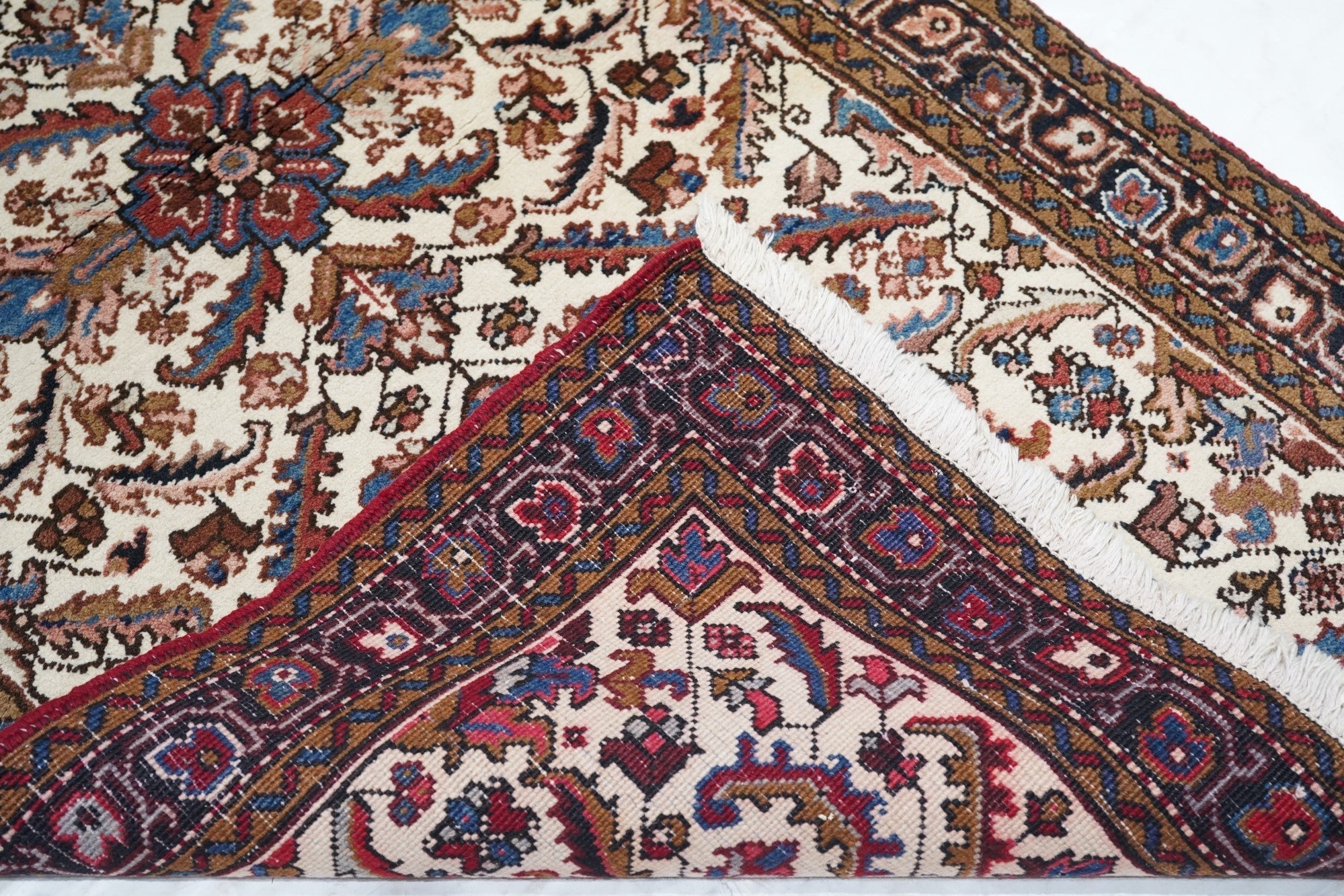 Vintage Heriz Rug 3'5'' x 6'6''