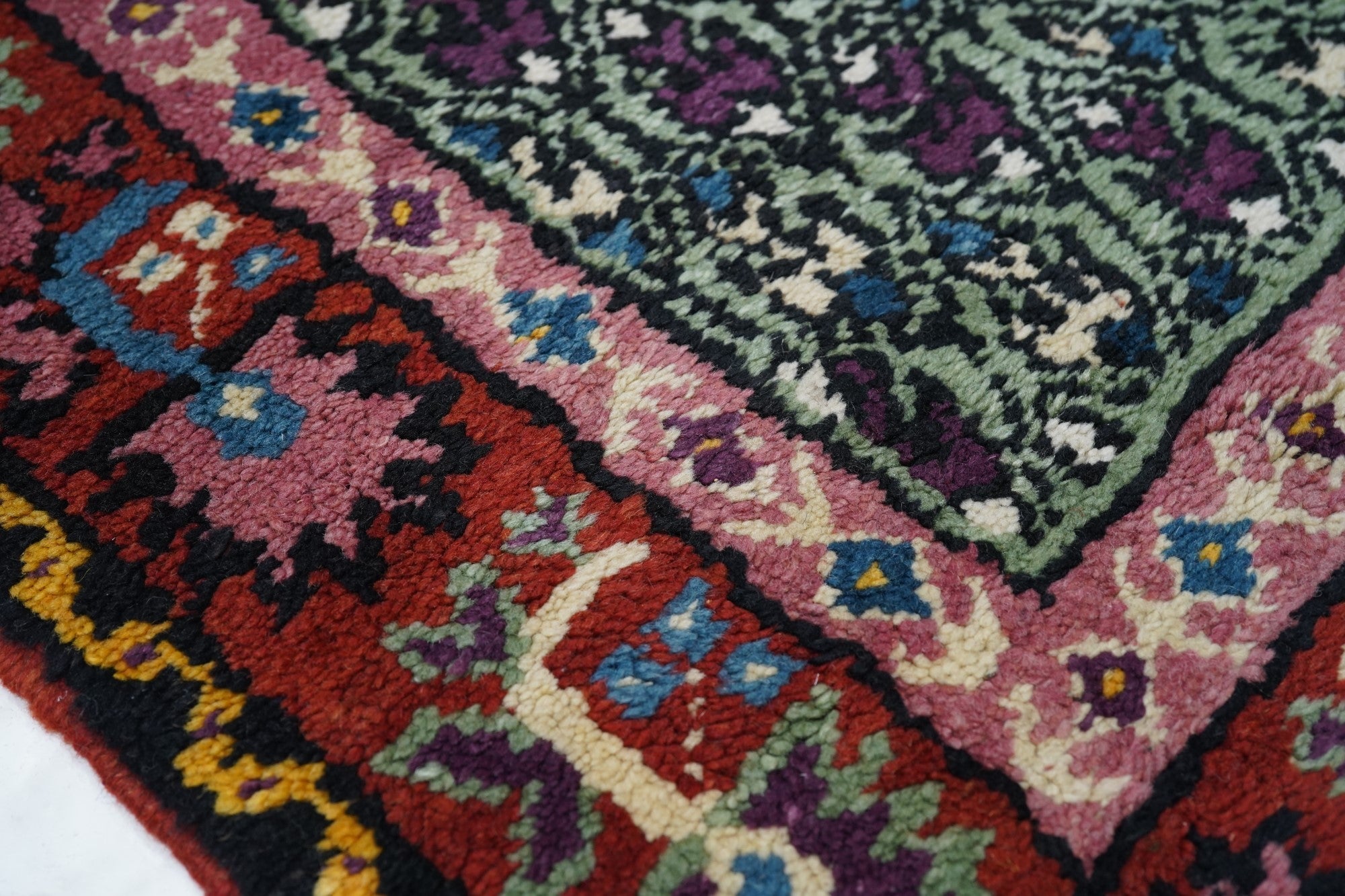 Vintage Turkish Rug 2'6'' x 4'0"