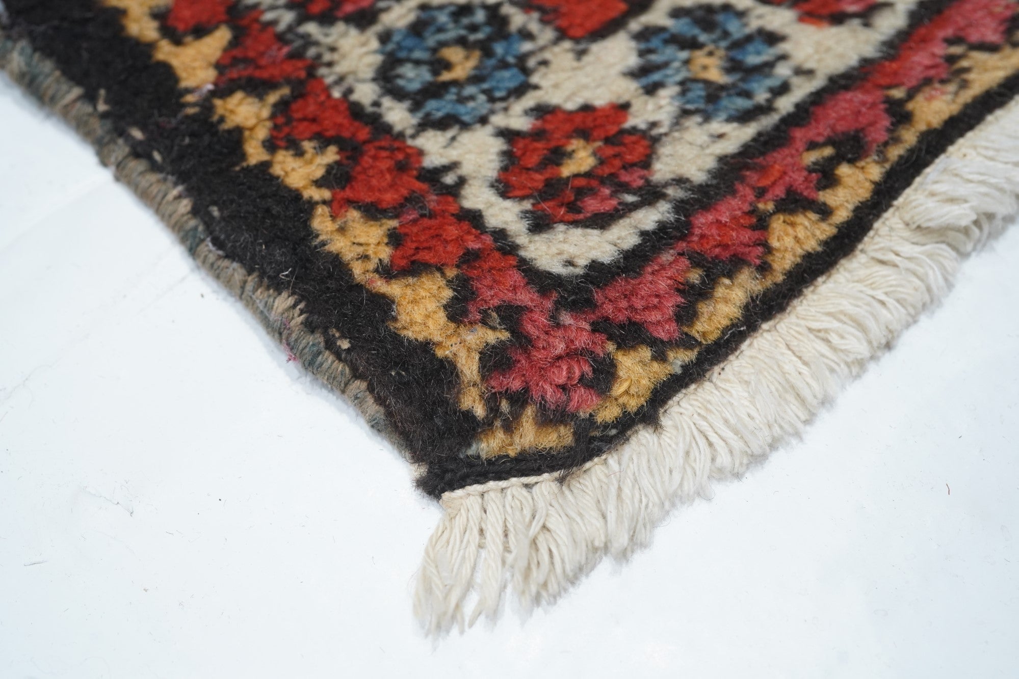 Antique NW  Runner 2'5'' x 11'0"