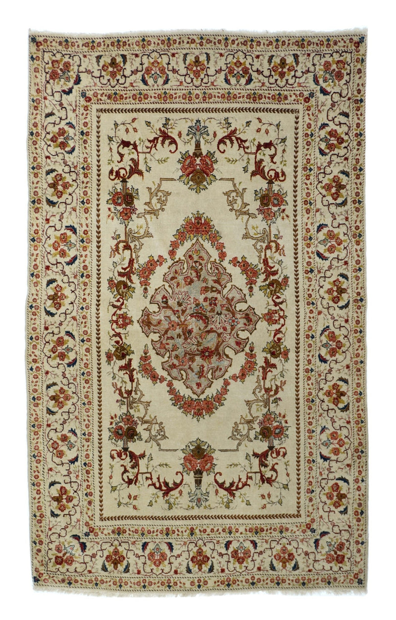 Extremely Fine Antique  Tehran Rug. Wool With all Design in Silk 3'4'' x 5'6''