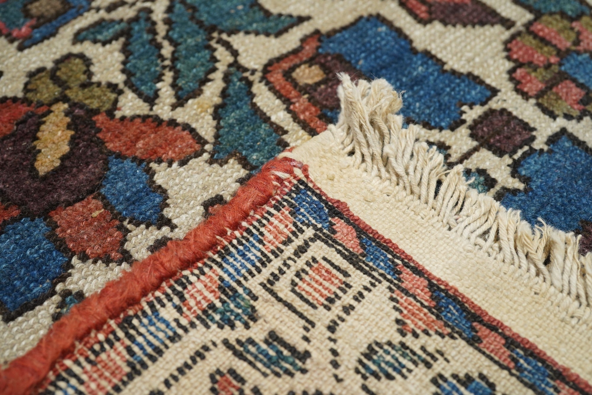 Antique Bakhtiari Rug 6'8'' x 10'3''
