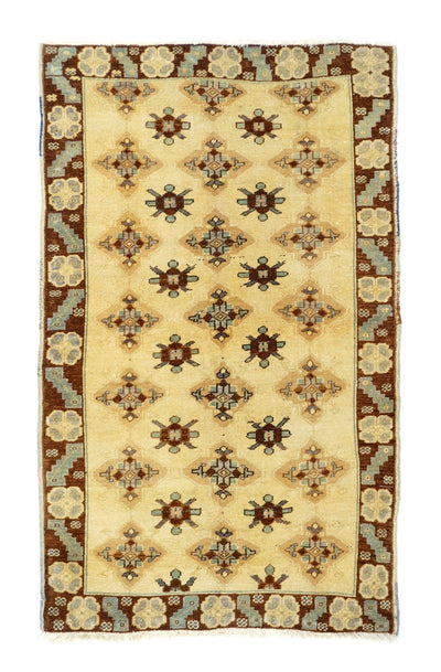 Turkish Rug 3'4'' x 5'8''