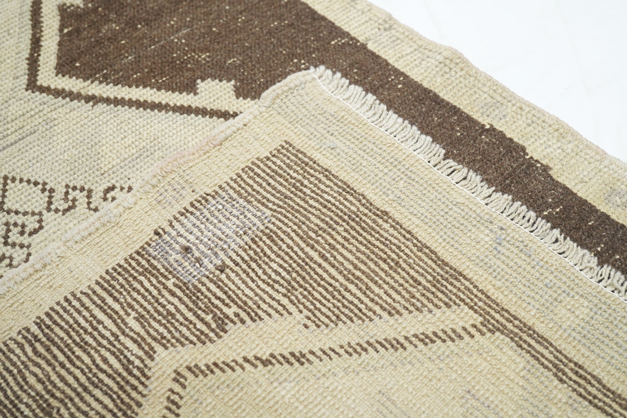 Vintage Turkish Rug 2'7'' x 6'6''