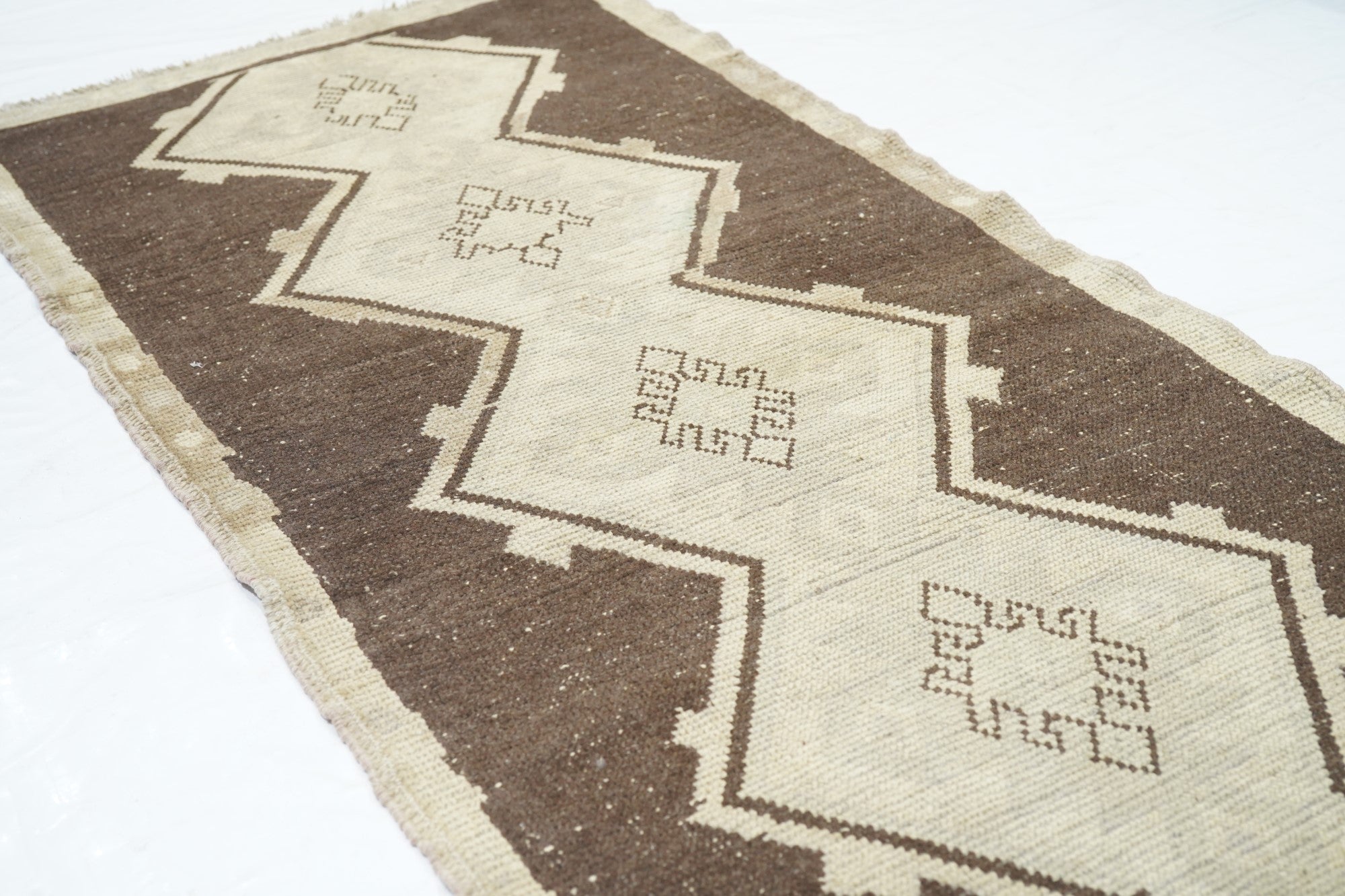 Vintage Turkish Rug 2'7'' x 6'6''