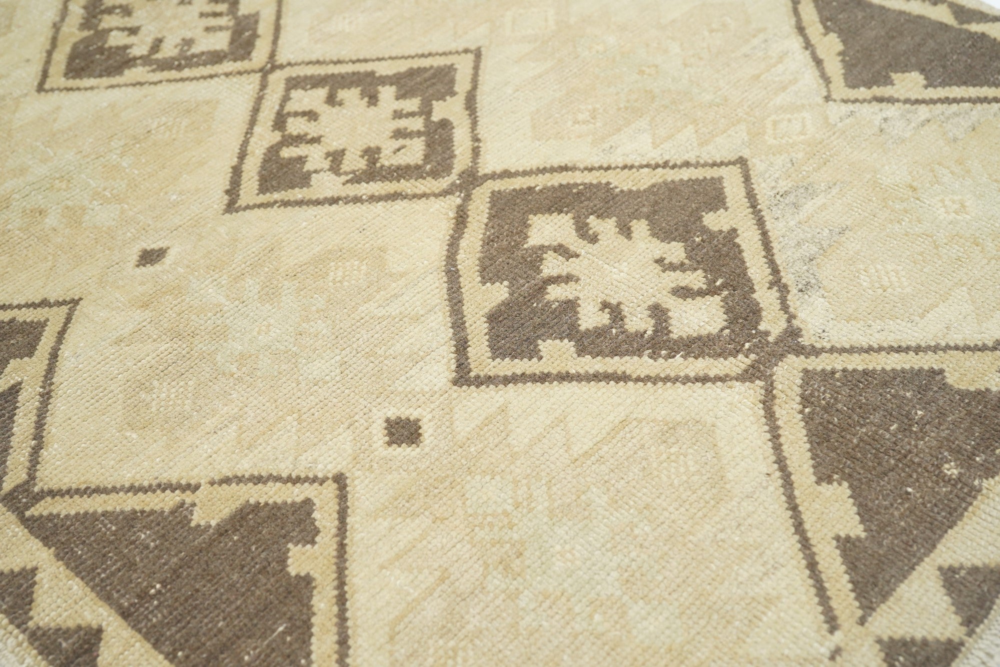 Vintage Oushak Rug 3'0" x 5'1''