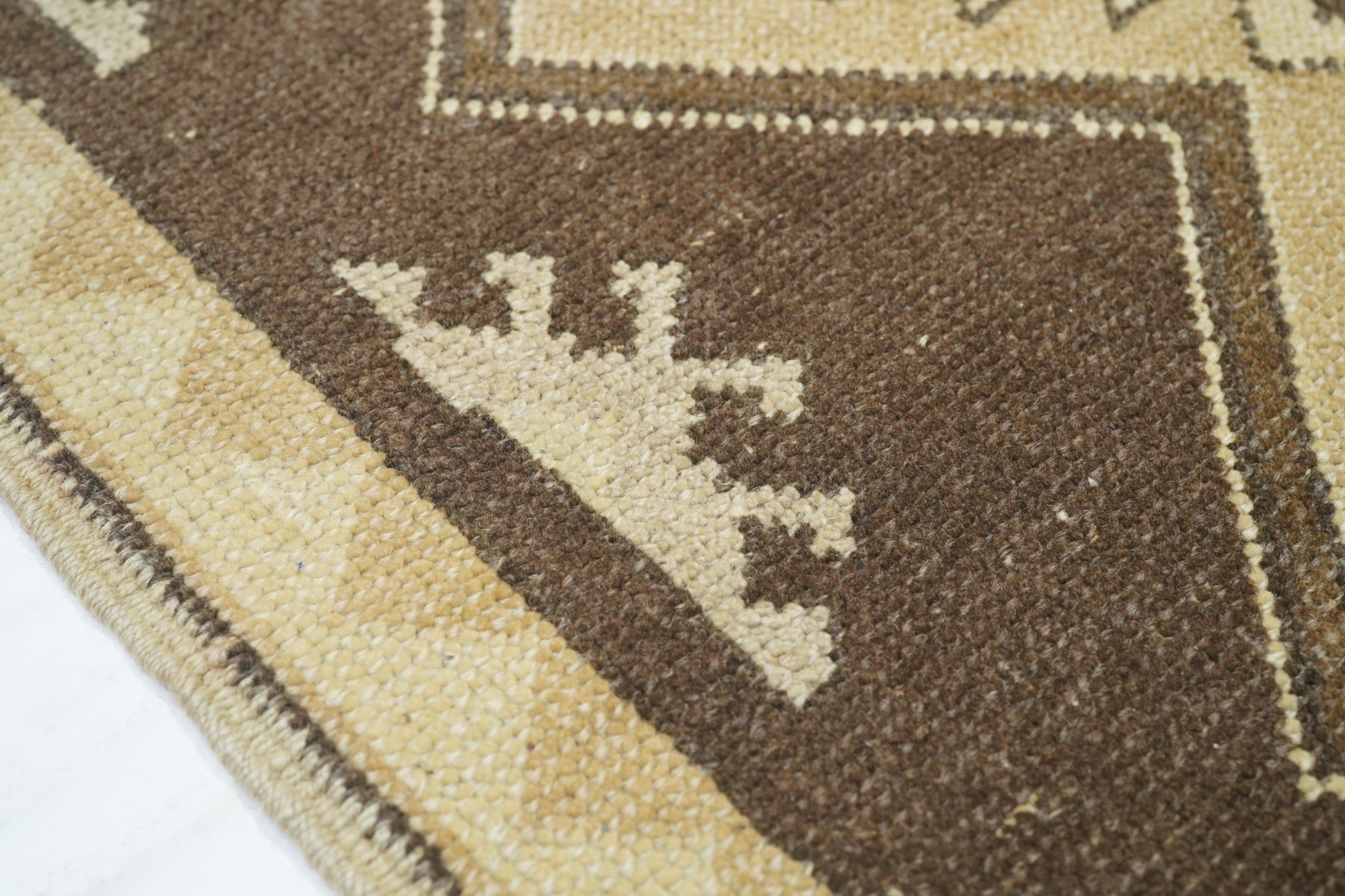 Turkish Rug 2'8'' x 6'5''