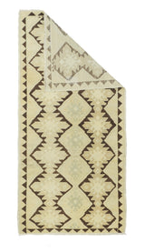 Vintage Turkish Rug 2'9'' x 5'10''