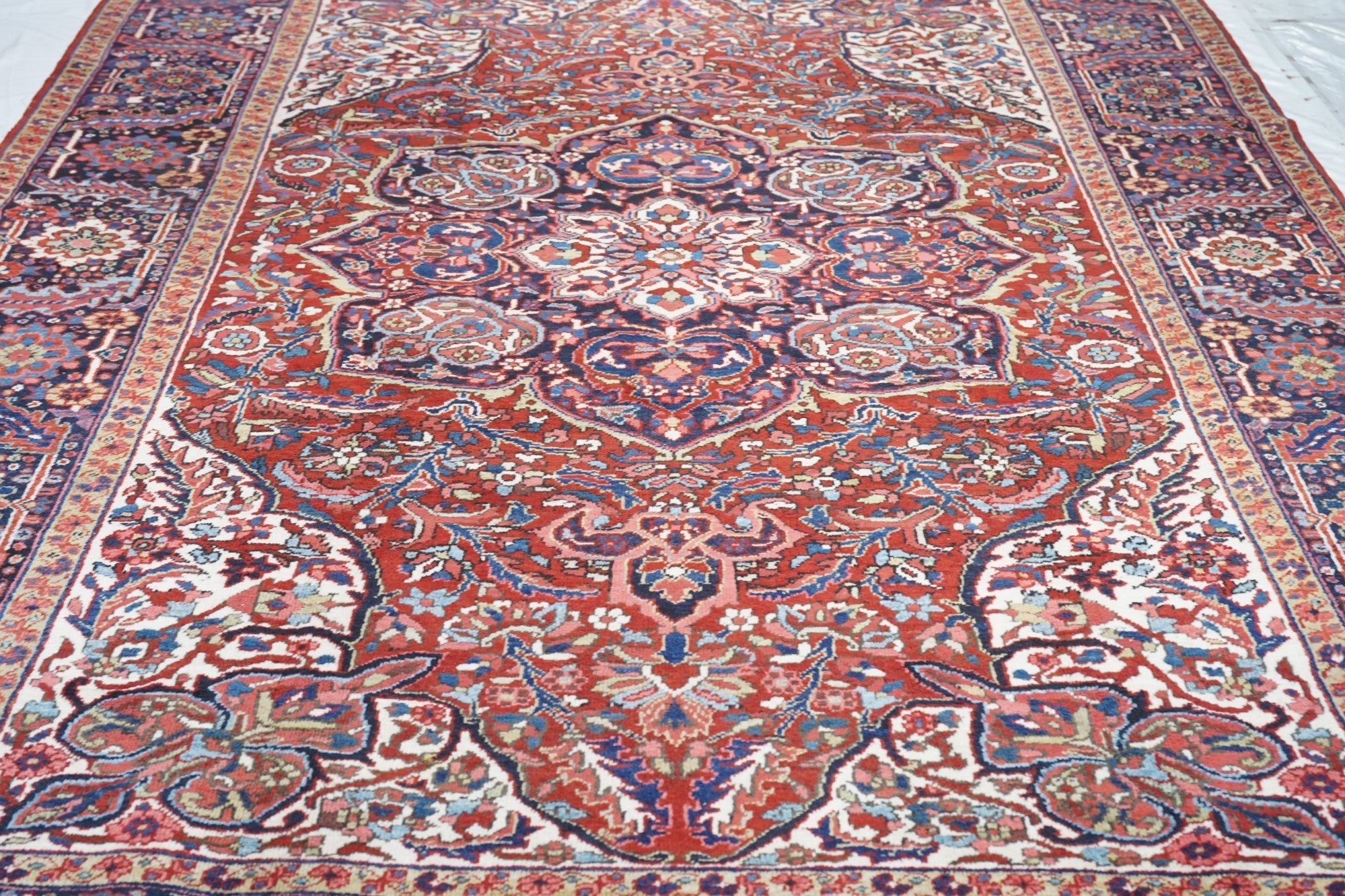 Vintage Heriz Rug 8'2'' x 11'7''