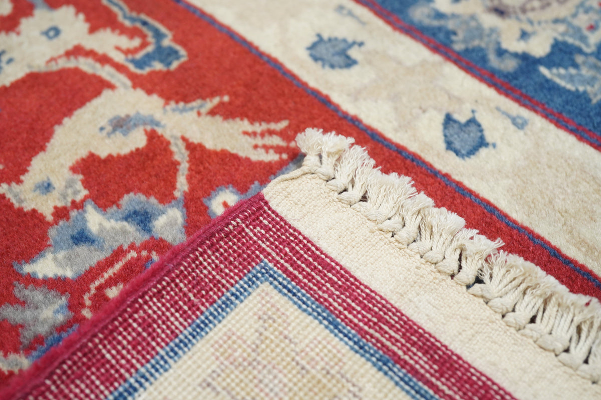 Vintage  Isfahan Rug 4'0'' x 6'0''