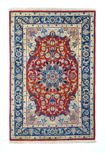 Vintage  Isfahan Rug 4'0'' x 6'0''