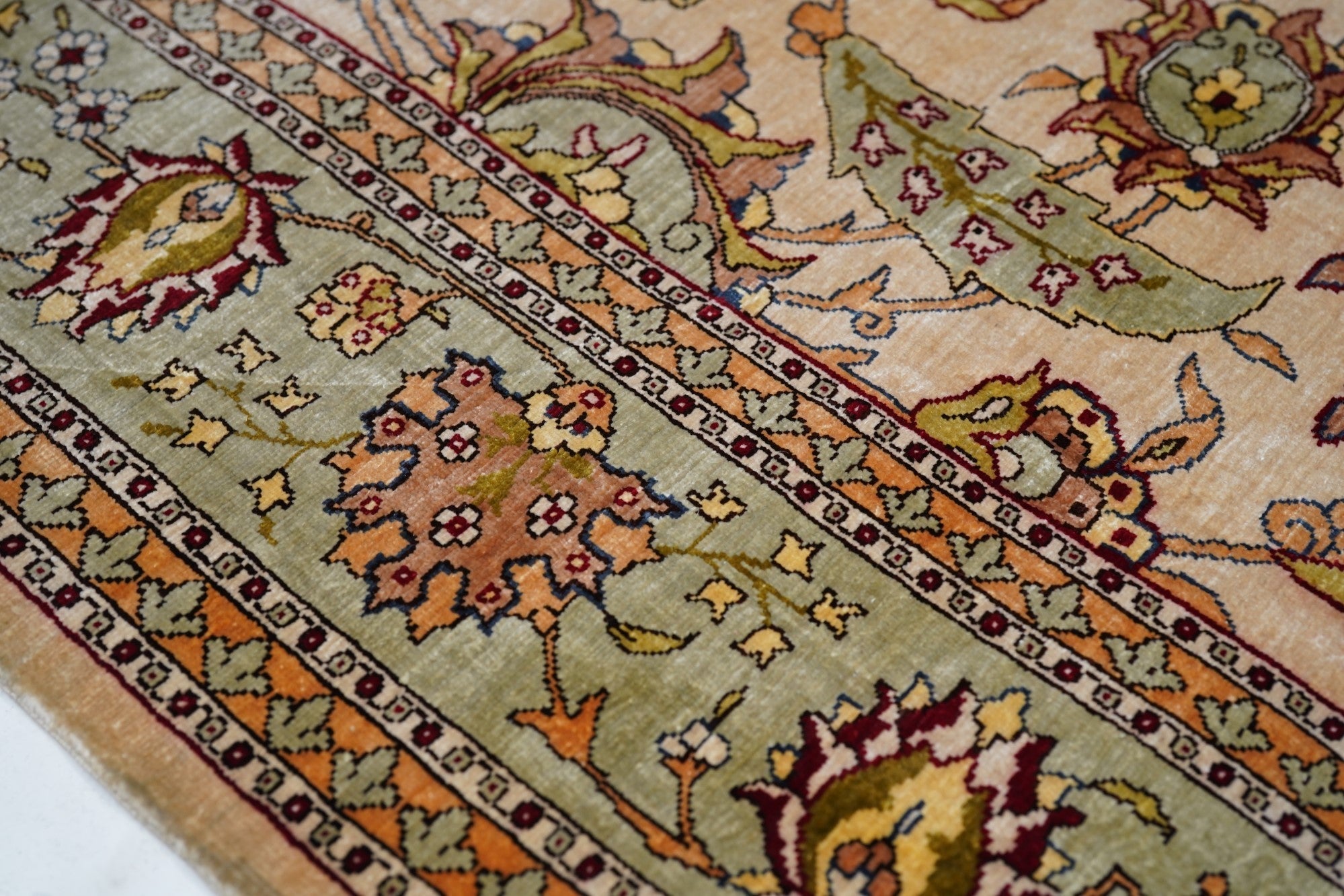 Extremely Fine Vintage Turkish Silk Hereke Rug 2'10'' x 4'7''