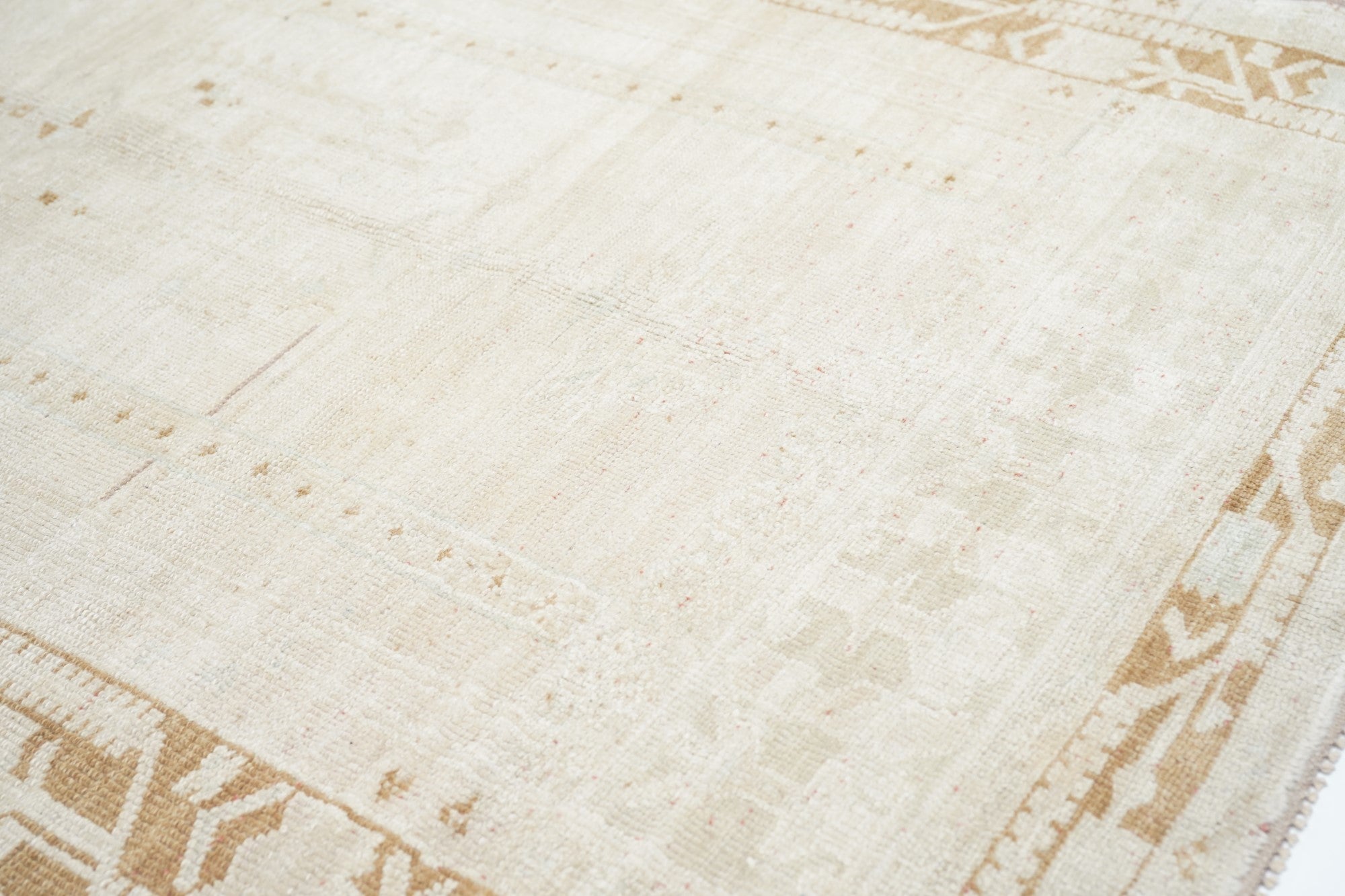 Vintage Oushak Rug 4'0" x 7'2''