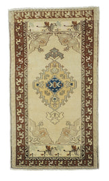 Turkish Rug 2'5''x4'5''