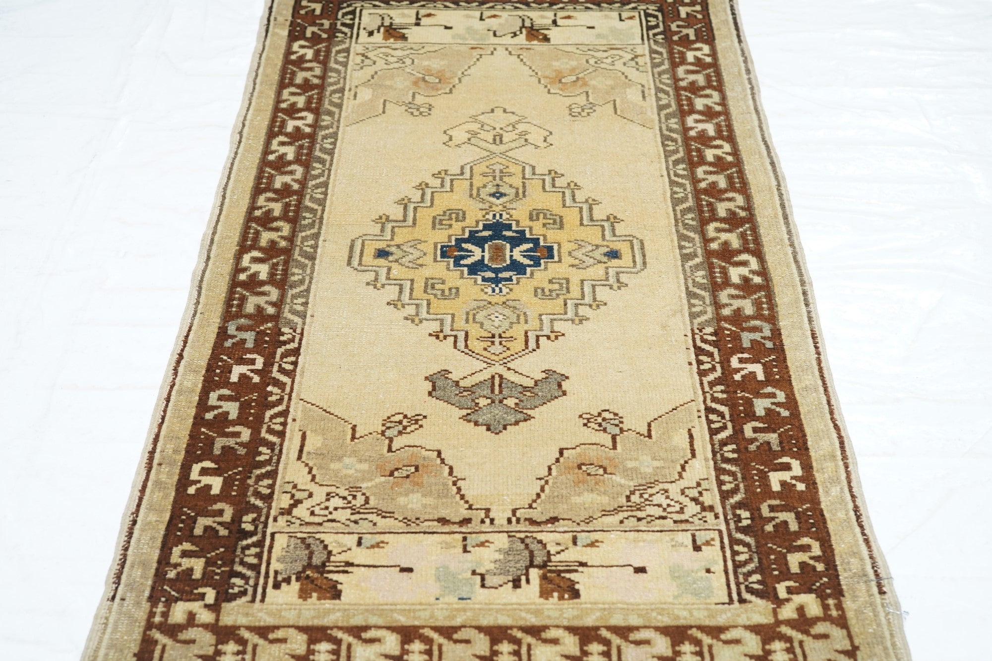 Turkish Rug 2'5'' x 4'5''
