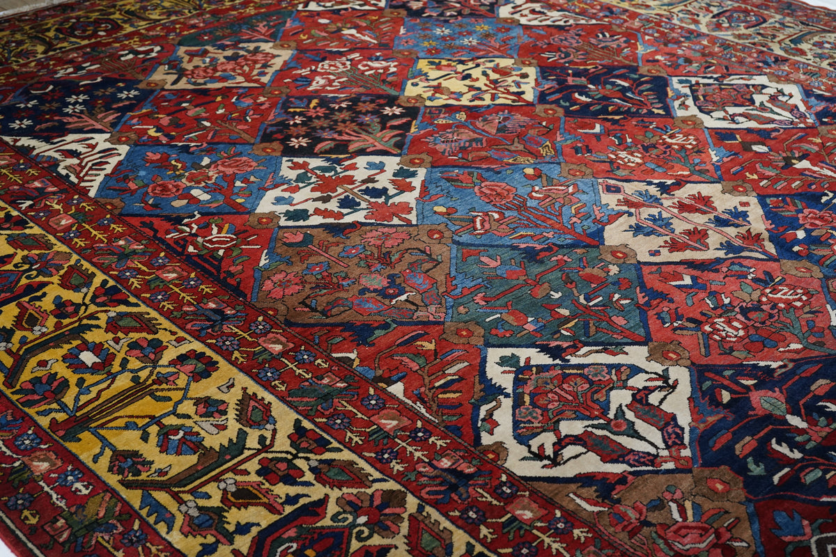 Fine Vintage Bakhtiari Rug 12'10'' x 18'8''