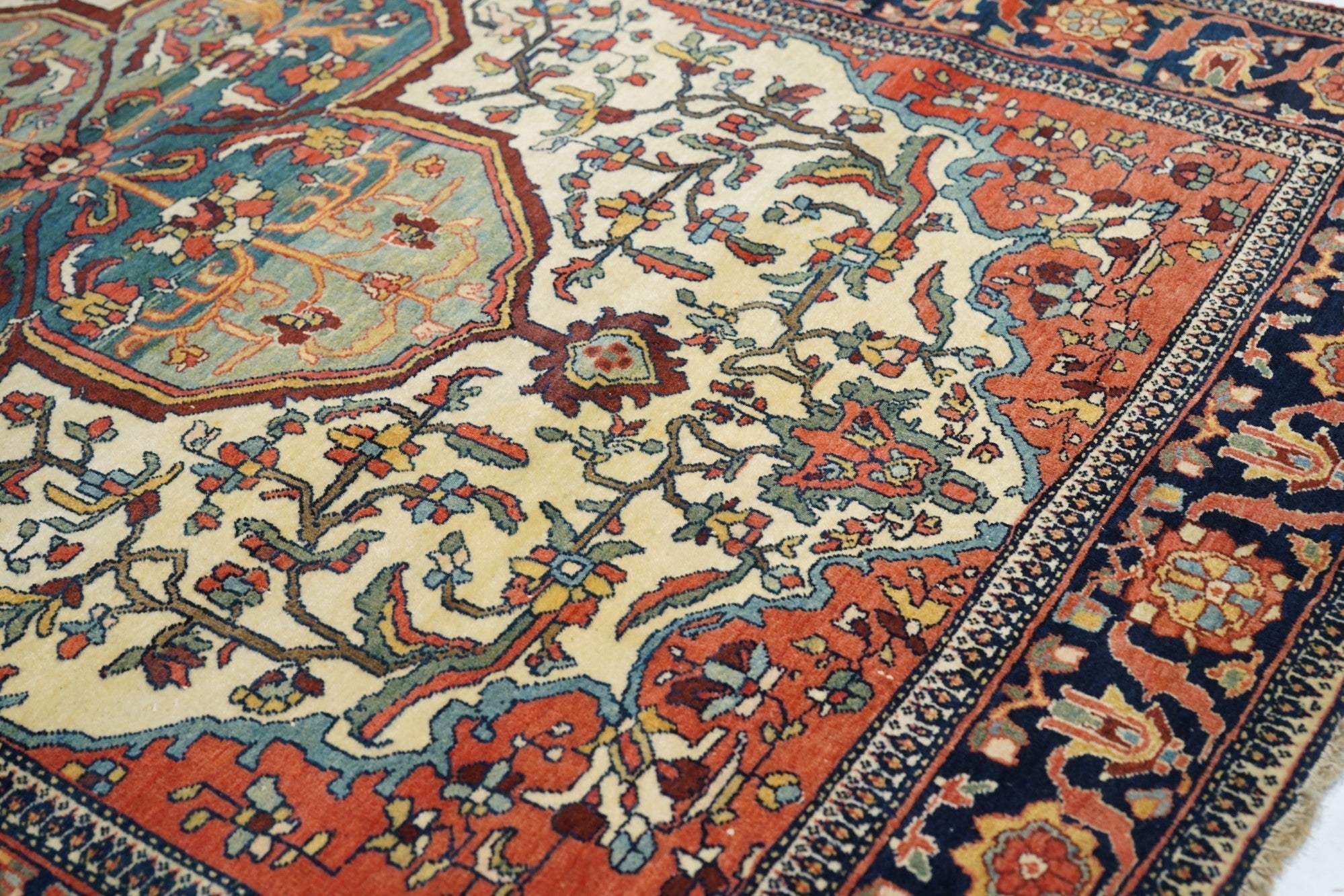 Antique Farahan Sarouk Rug 4'3'' x 6'7''
