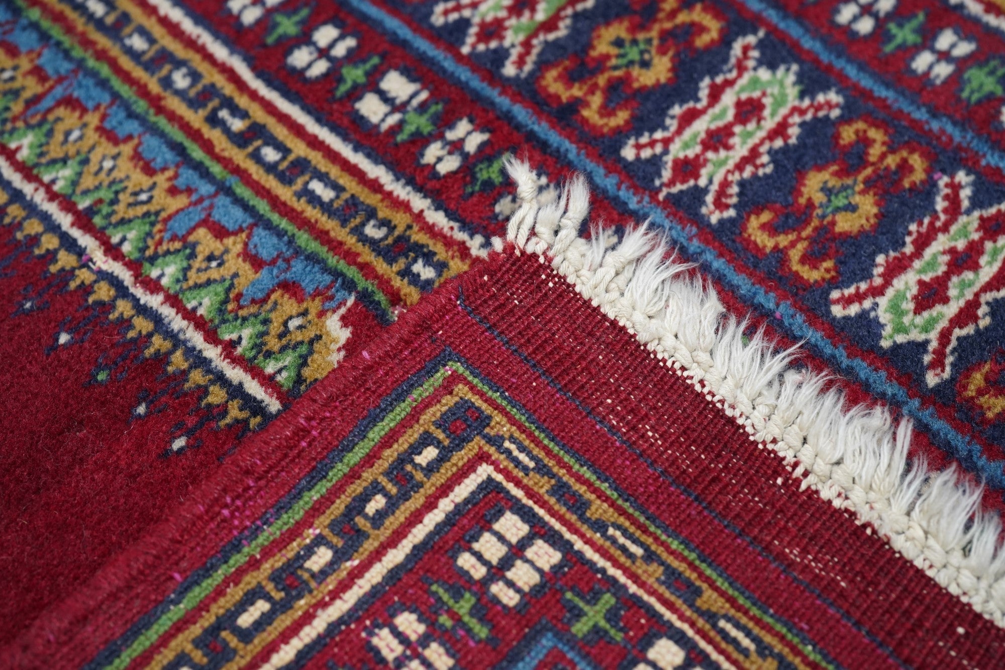 Bokara Rug 2'7'' x 4'3''
