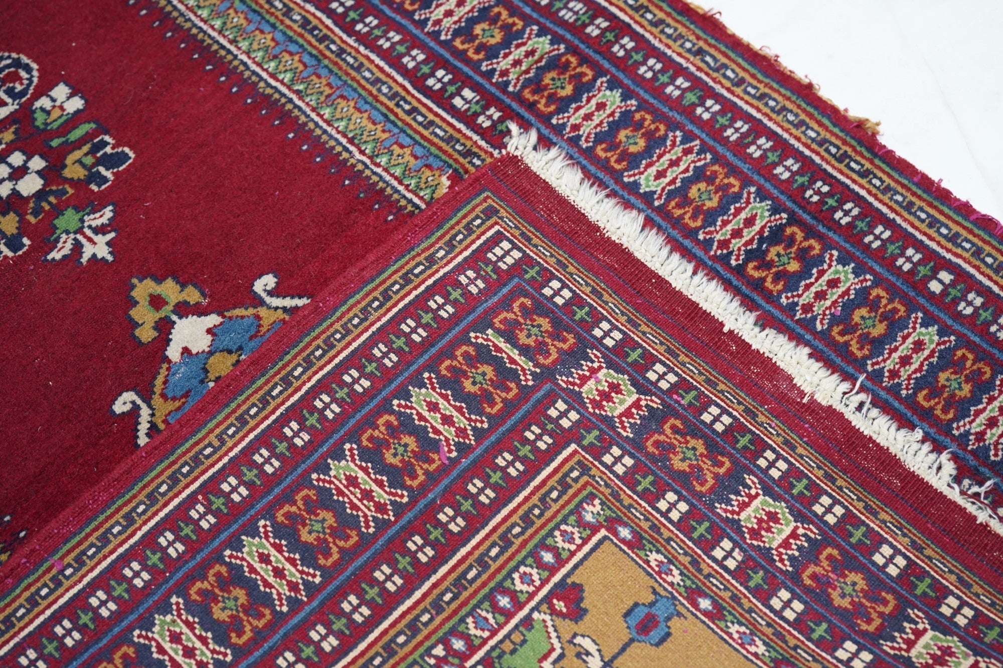Bokara Rug 2'7'' x 4'3''