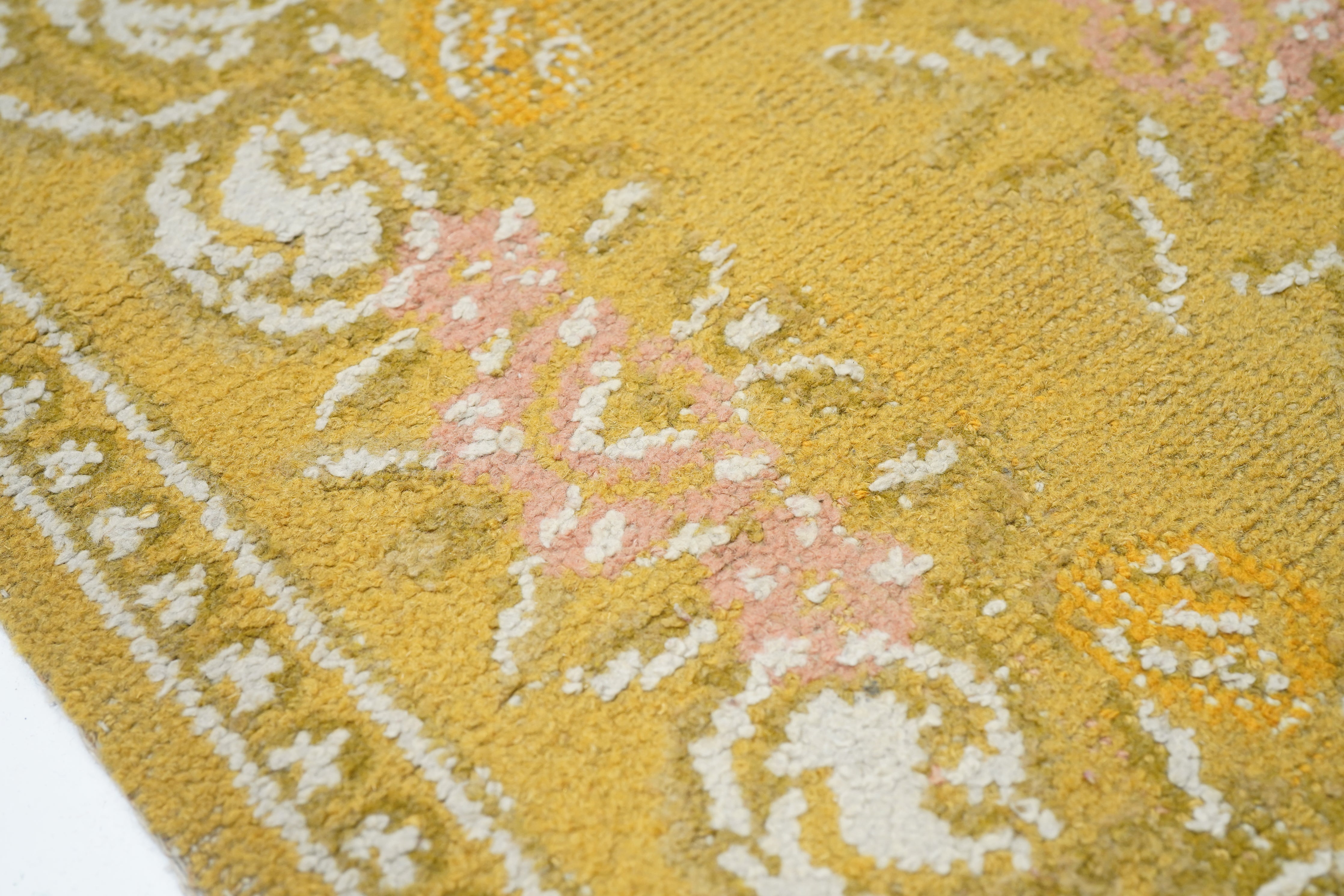 Vintage Savonnerie Rug 4'7'' x 6'6''