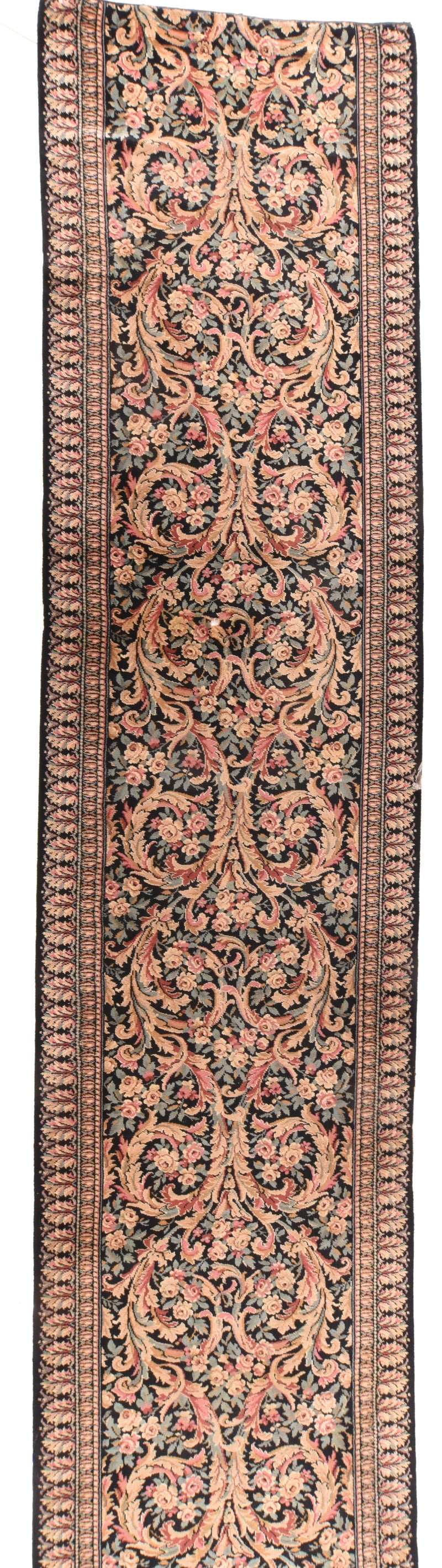 Savonnerie Design Rug 4'0