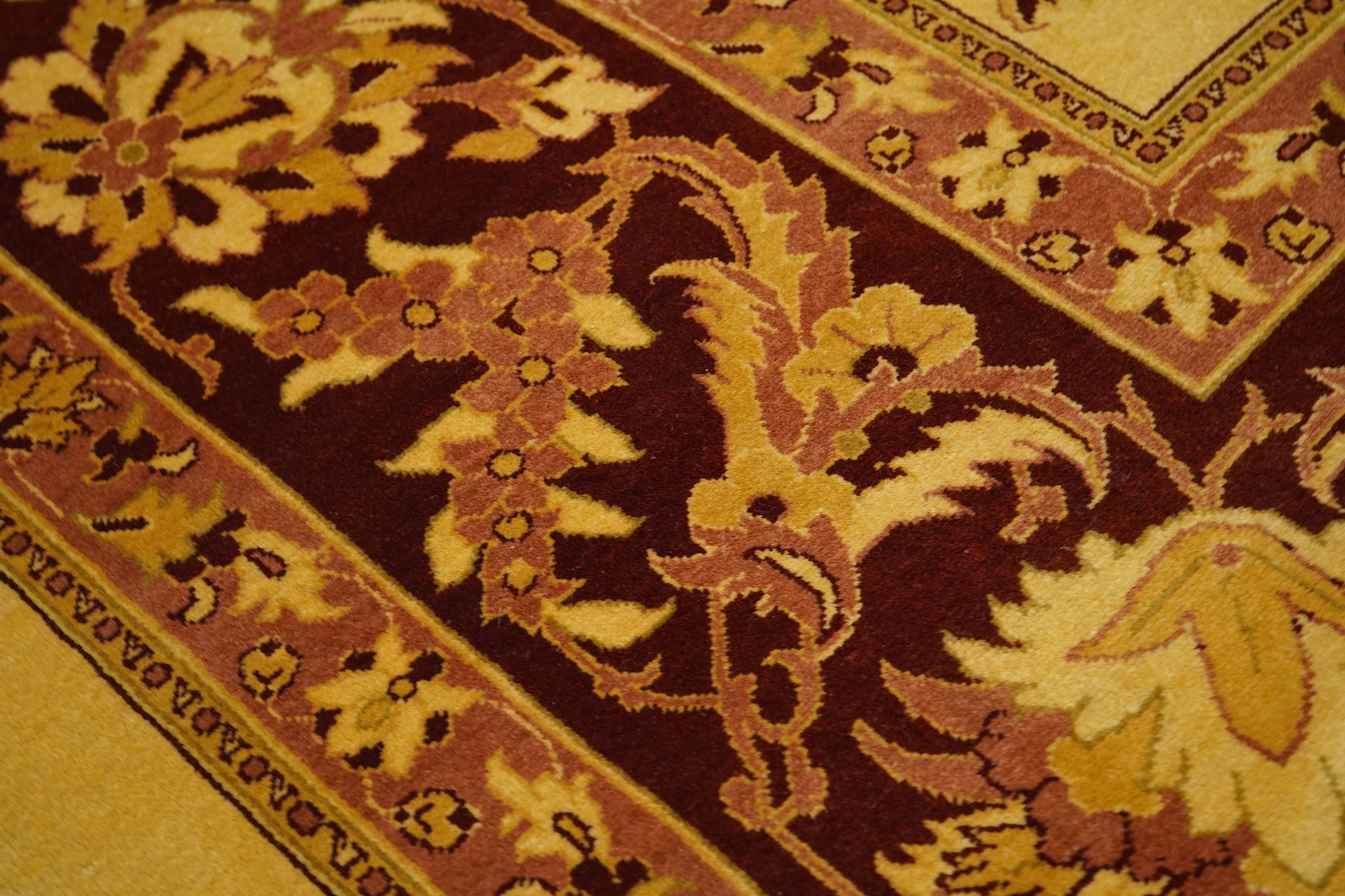 Tabriz Rug 9'11'' x 13'7''